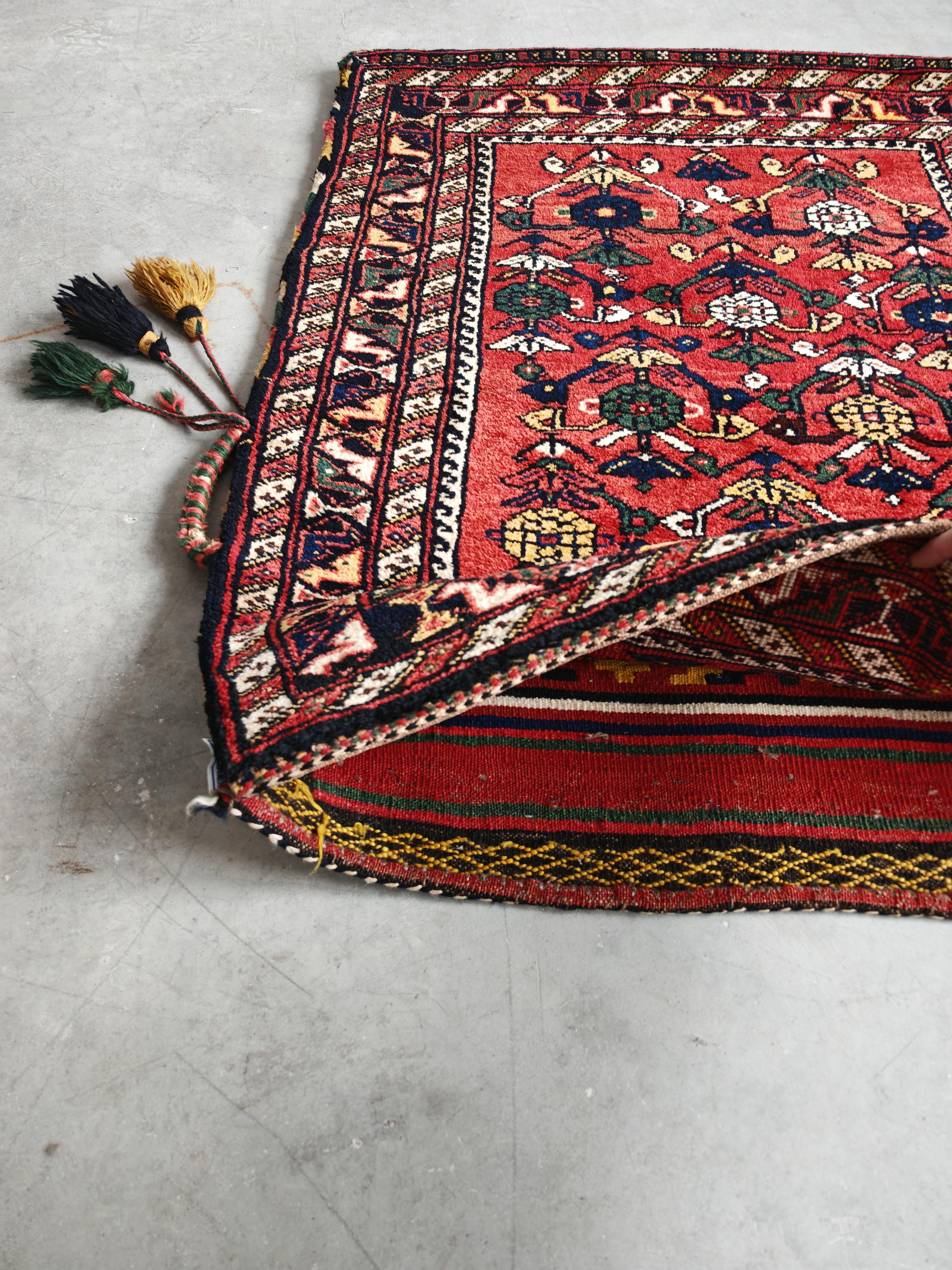 Afghan Big Single Jual, handgewebte Tribal-Tasche oder Bodenkissenbezug, 1950er Jahre im Angebot 2