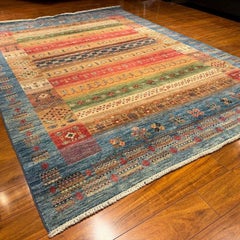 Tapis tribal en laine noué à la main de la Serapi Rug Gallery