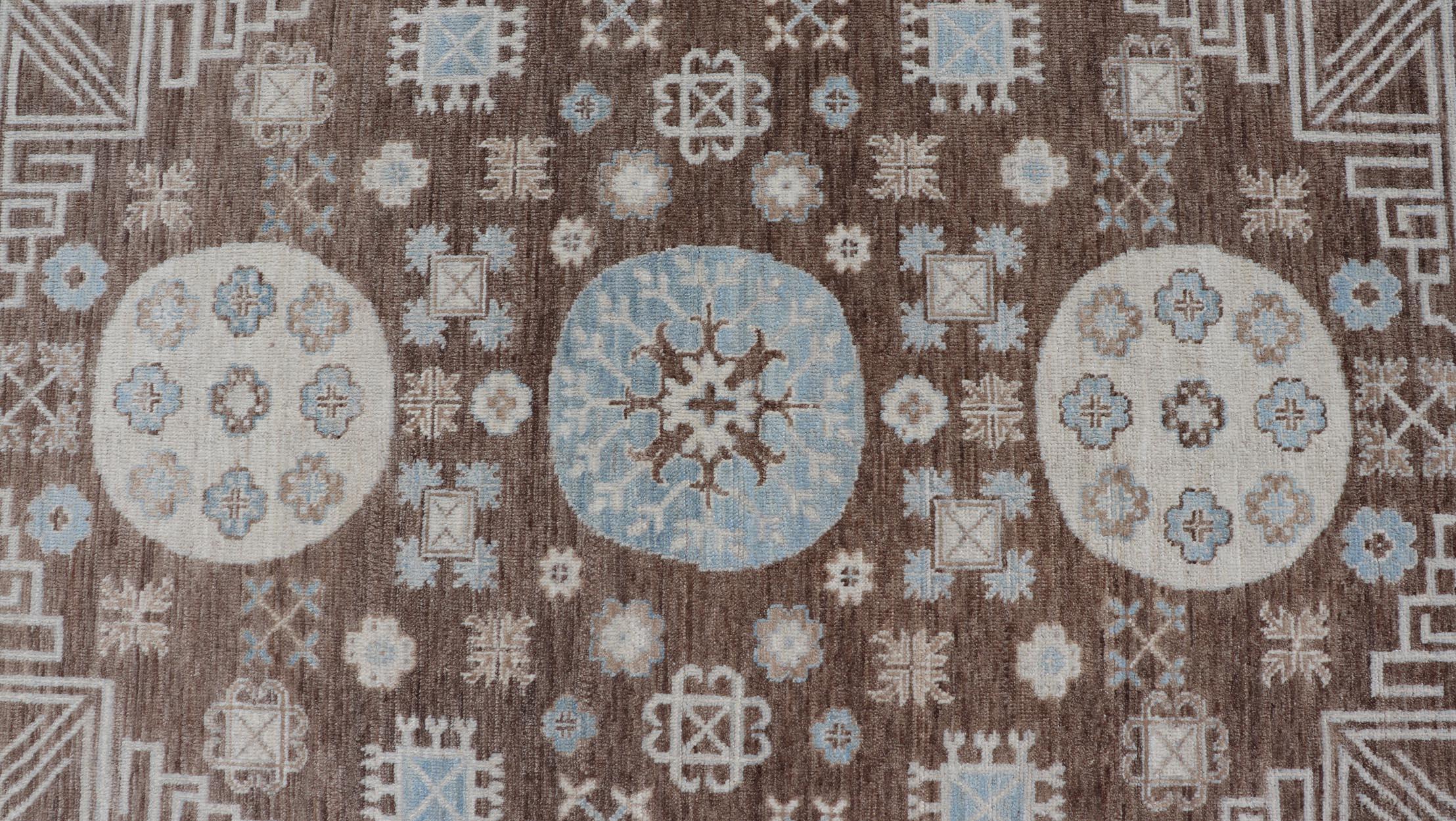 Lana Tappeto Khotan afgano con medaglione geometrico disegnato e annodato a mano in lana