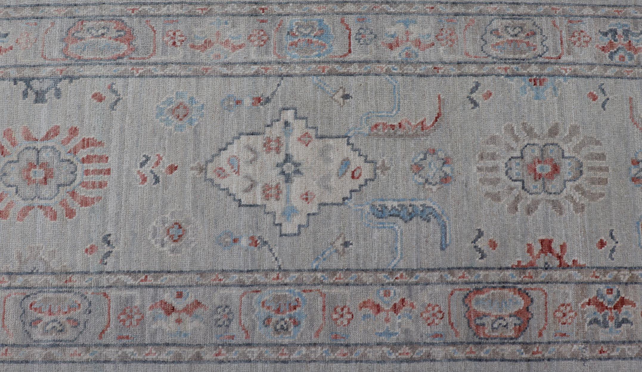 Afghan Hand Knotted Oushak with Coral and Blue Motifs on Light Gray Background For Sale 2