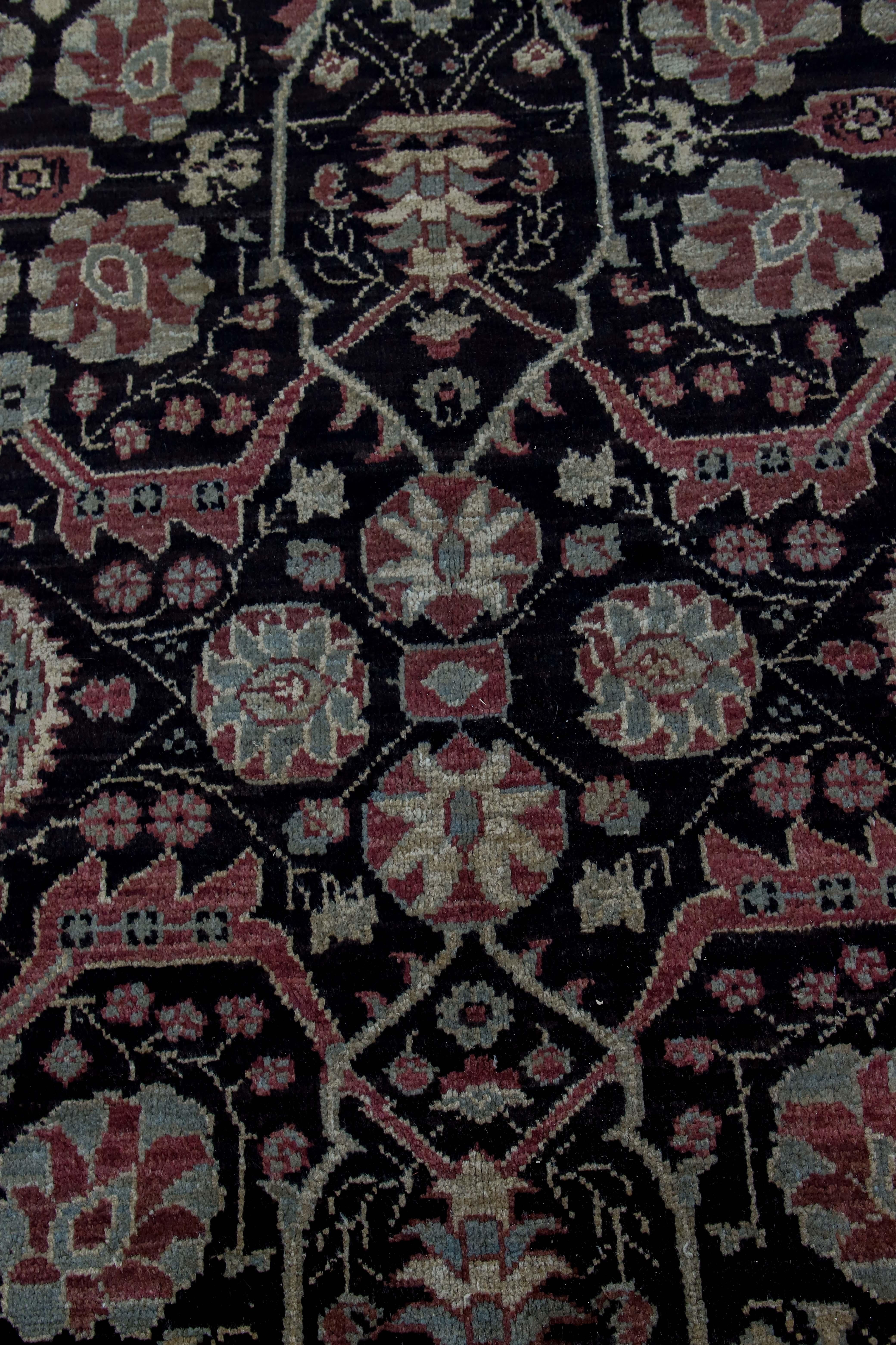 Afghan Hand Knotted Rug In Excellent Condition For Sale In Los Angeles, CA
