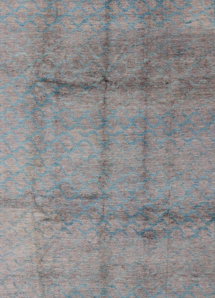 Moderner Teppich mit All-Over-Design von Keivan Woven Arts (Afghanisch)