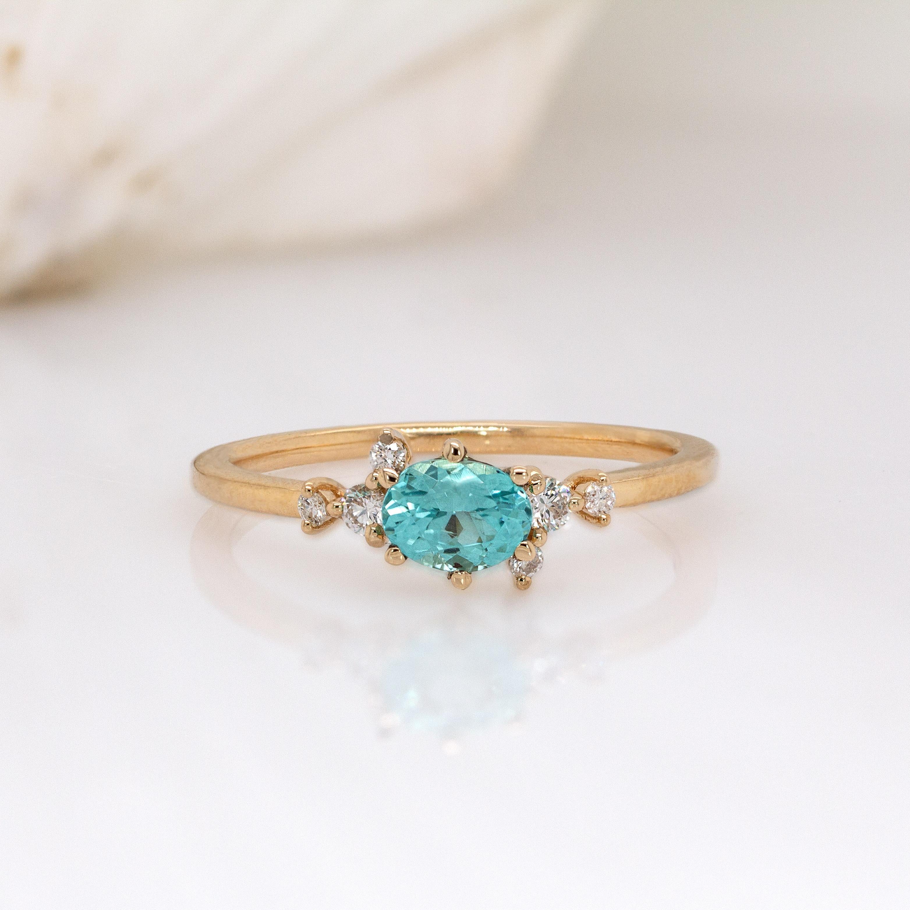 Afghanischer Paraiba-Farbturmalin-Ring aus massivem 14-karätigem Gold: Natürliche Diamant-Akzente im Angebot 1