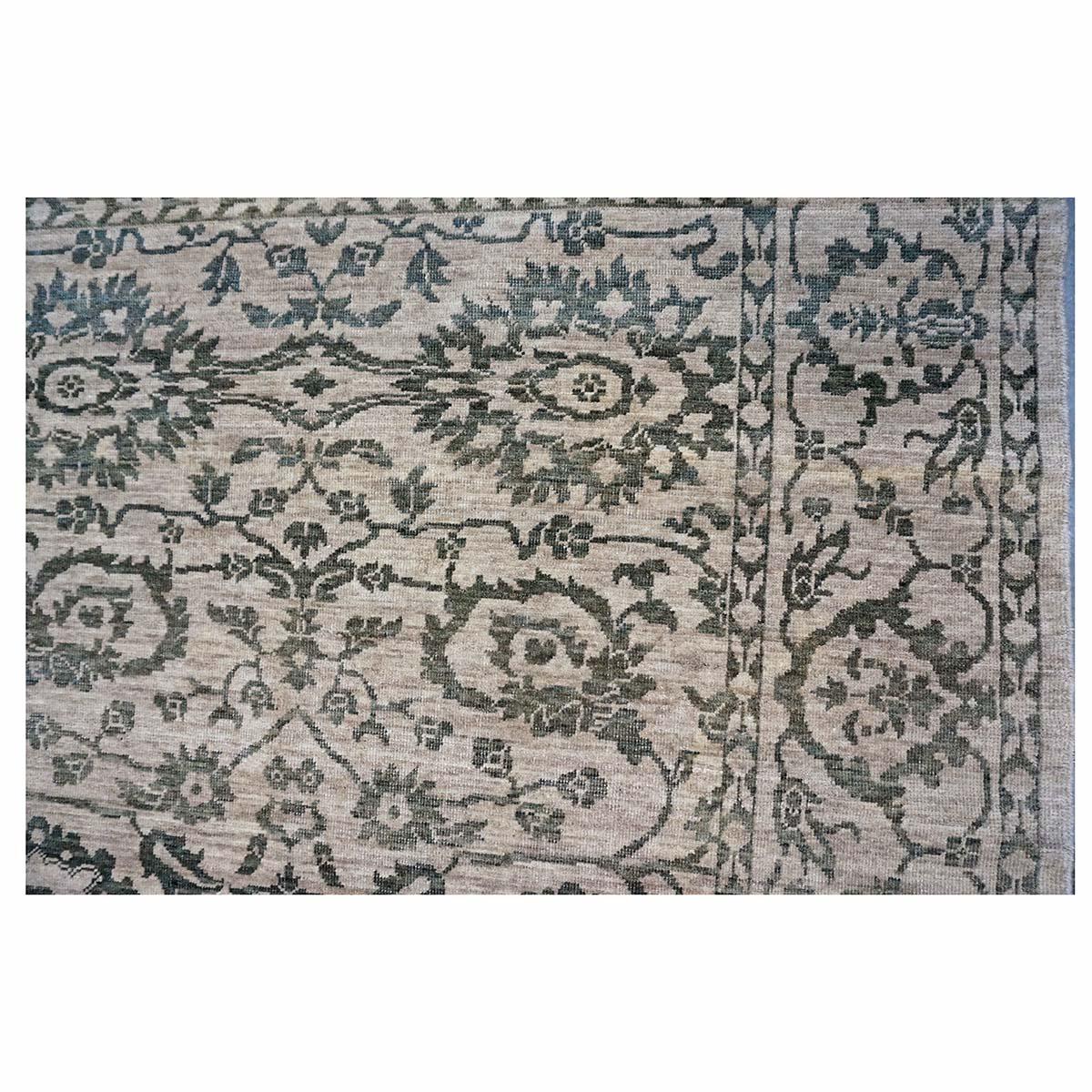 Afghan Sultanabad Master Wool 6 x 6 Beige & Gray Handmade Square Area Rug im Zustand „Hervorragend“ im Angebot in Houston, TX