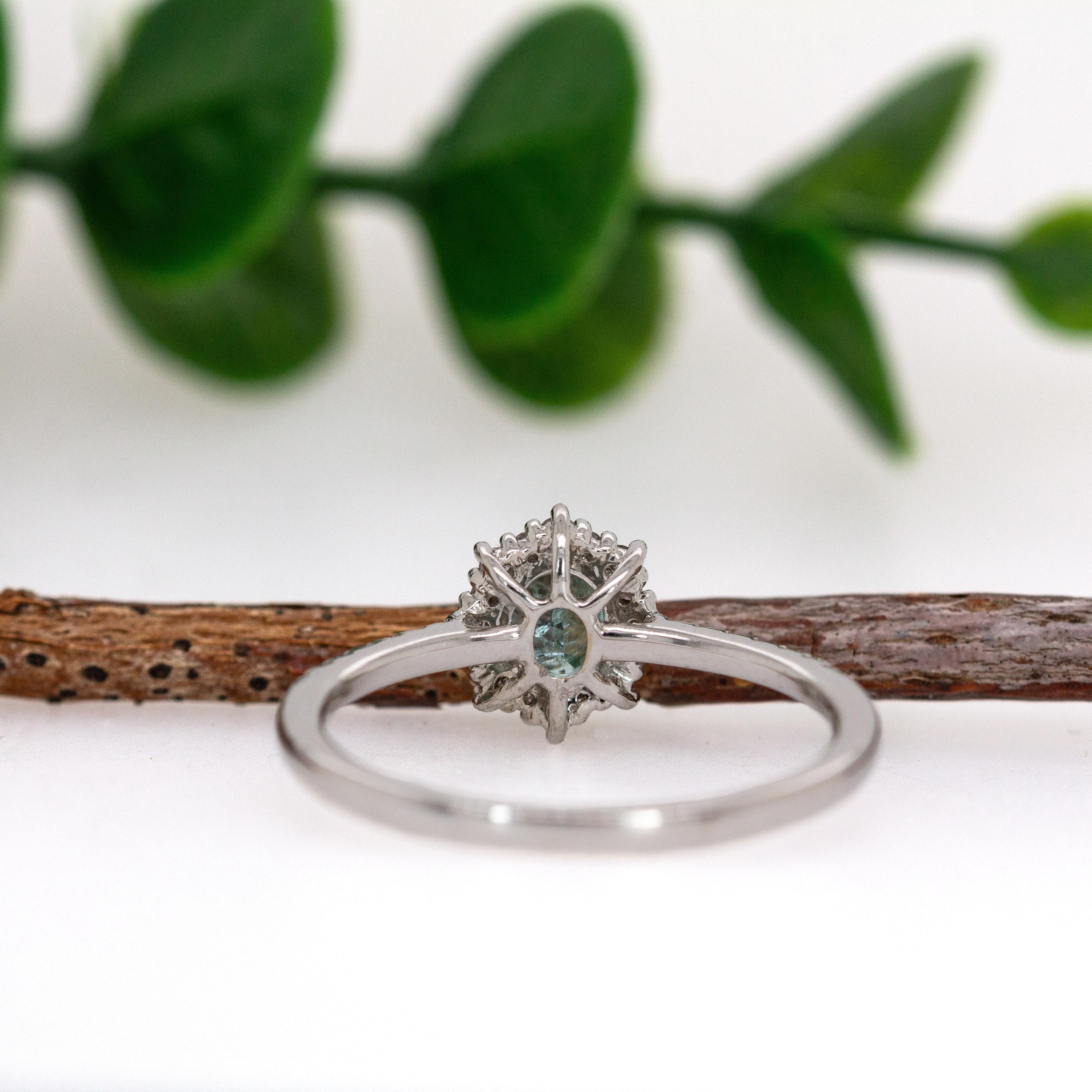 Anillo de turmalina afgana con diamantes naturales Oro blanco macizo de 14 quilates  Oval 5x4mm en venta 1