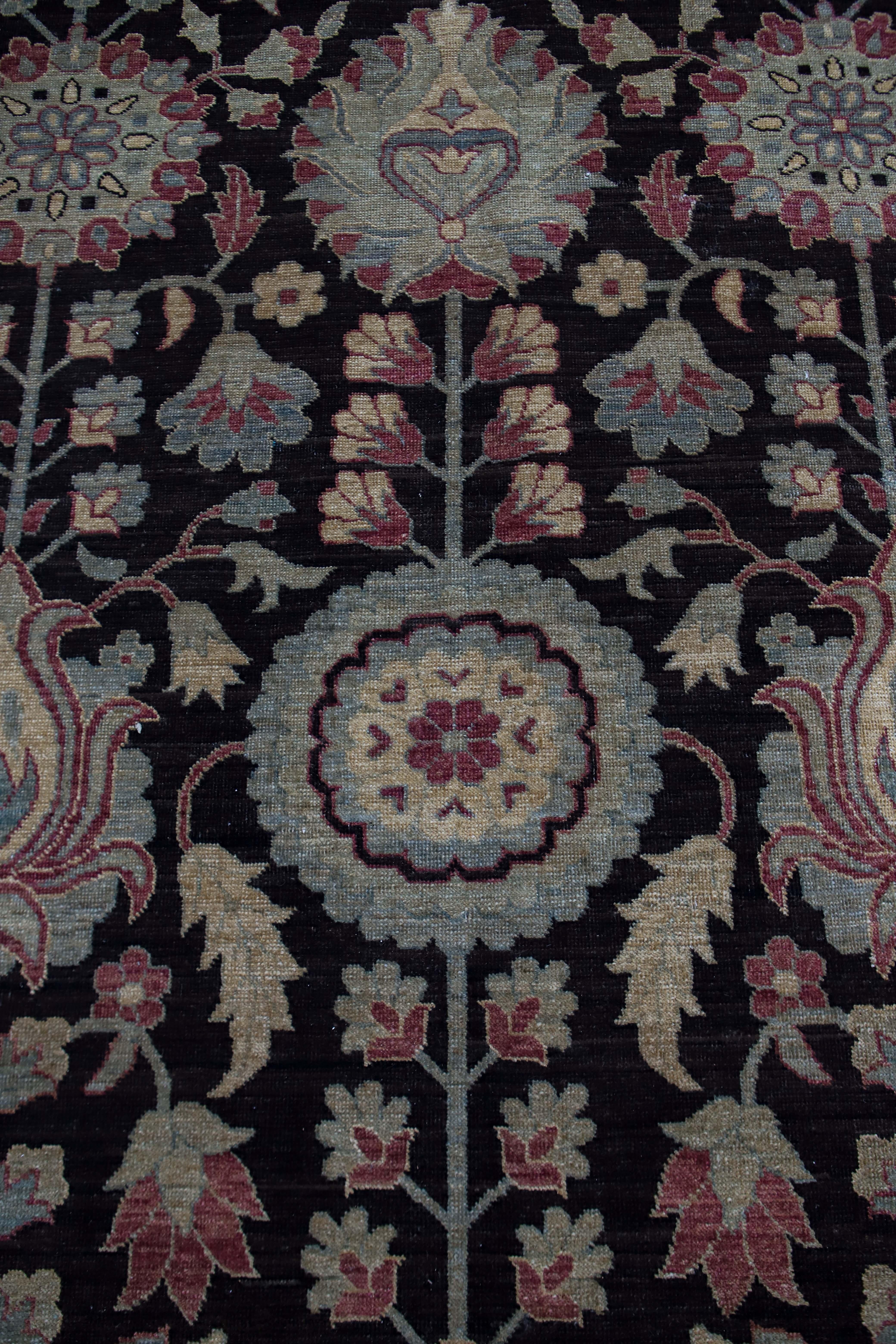 Afghan Traditional Red Rug In Excellent Condition For Sale In Los Angeles, CA