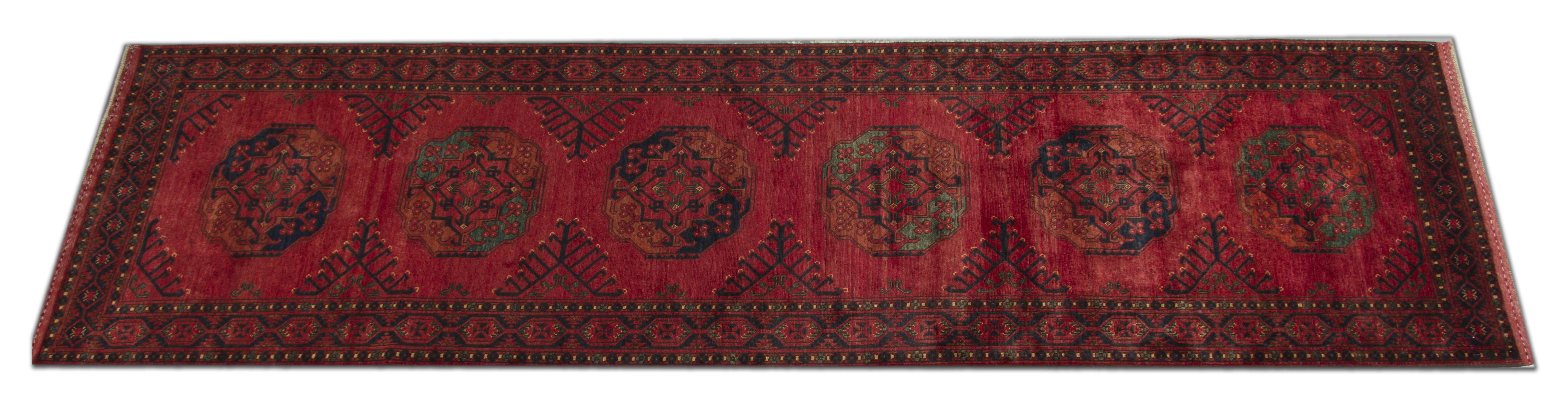 Dieser moderne Zielger Runner-Teppich zeigt ein traditionelles Saltanabad-Muster. Auf einem Webstuhl in Afghanistan von Meisterwebern gewebt. Aus feinster handgesponnener Wolle gewebt, die mit traditionellen pflanzlichen Färbetechniken gefärbt