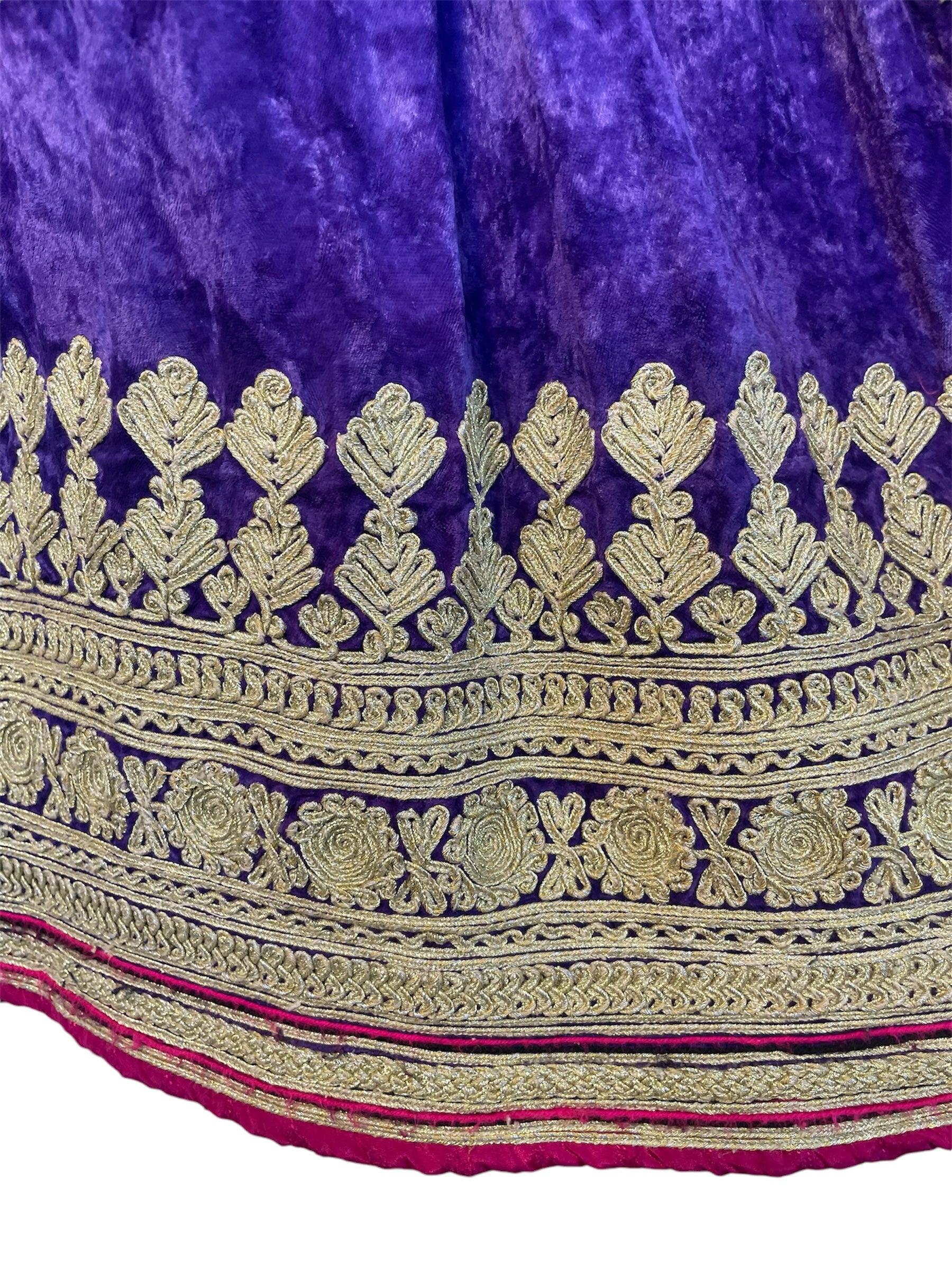 Afghani Velvet and Intricately Embroidered Kuchi Gown, 1970s In Excellent Condition For Sale In Los Angeles, CA