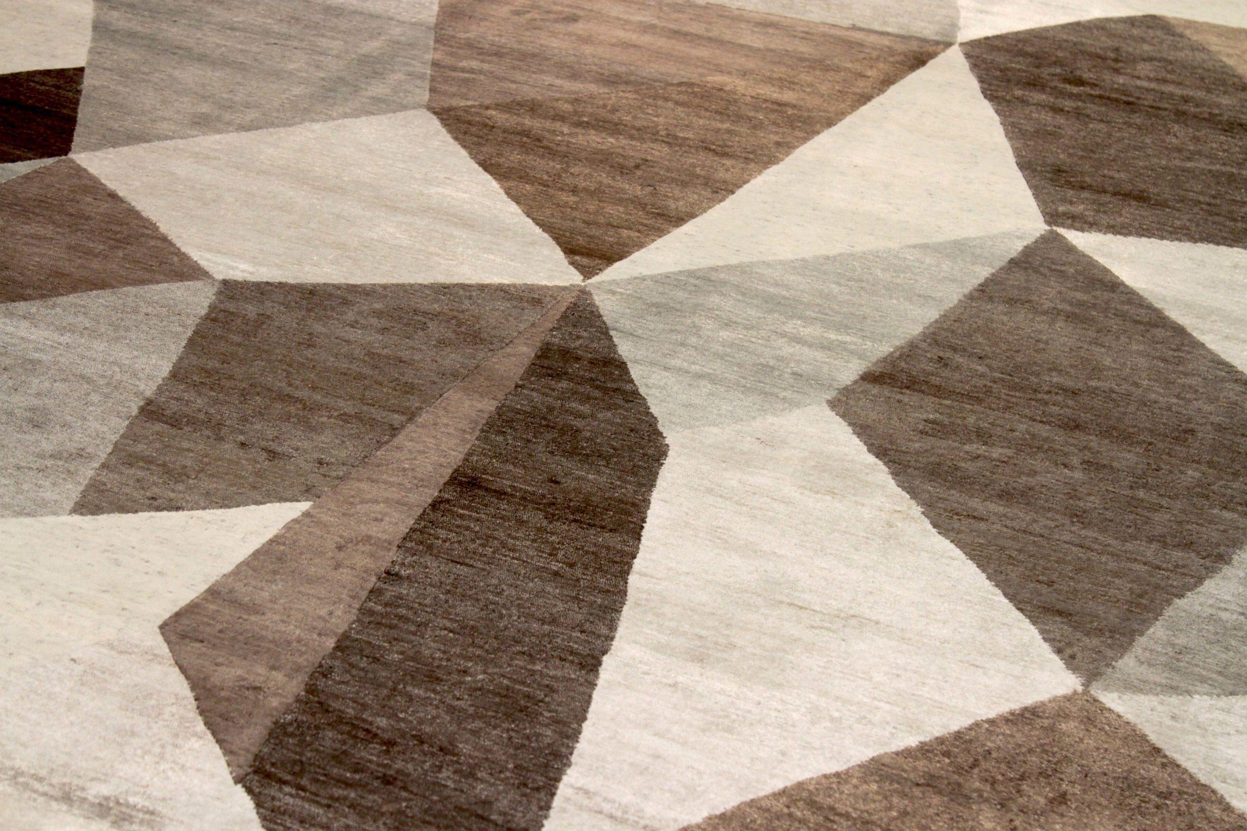 Afghanistan Abadeh Area Rugs - Wolle Braun Grau Elfenbein Design - 88870 im Zustand „Hervorragend“ im Angebot in Dallas, TX
