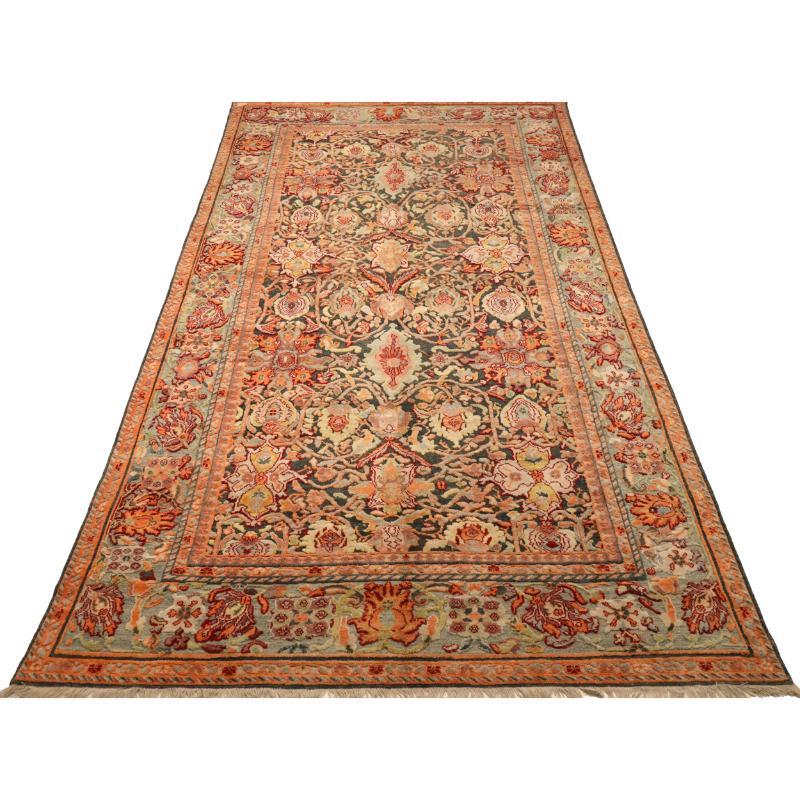 Entdecken Sie die Eleganz von Afghanistan Abadeh mit Teppichen von Circa 1990. Dieses exklusive Design aus Wolle und GrayRed ist perfekt, um Ihren Raum zu verschönern.
