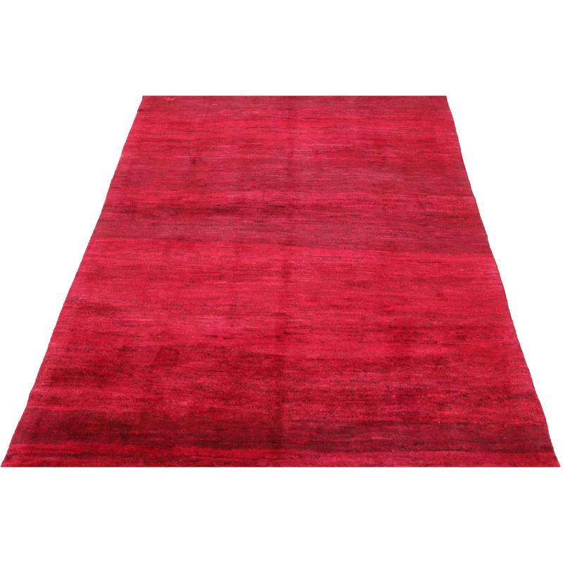 Descubre la elegancia de Afganistán Abadeh con las alfombras de área de Circa 1990. Diseñado con lana y rojo, este diseño exclusivo es perfecto para realzar tu espacio.