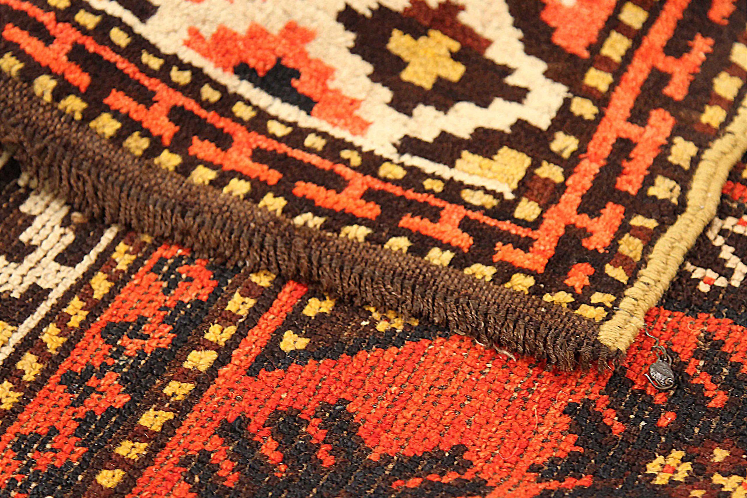 Afghano Tappeto afgano di piccole dimensioni del 1910 circa - lana marrone avorio rosso 72872 in vendita