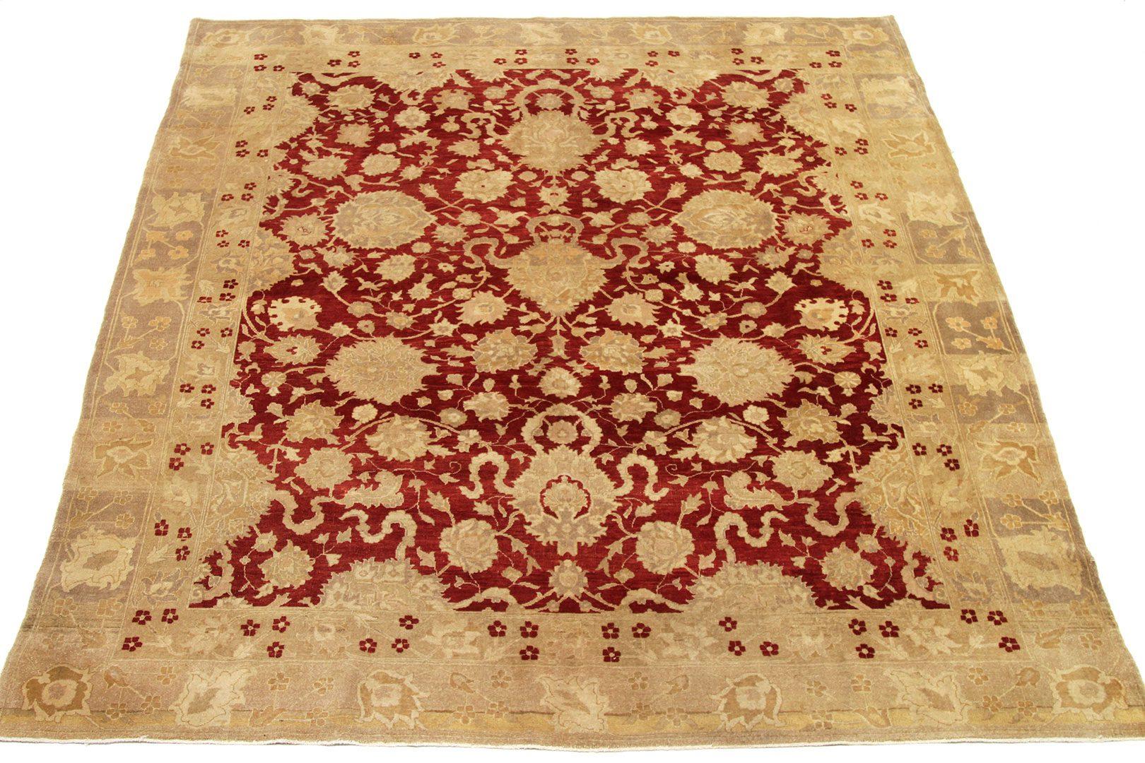 Descubre la elegancia de Afganistán Agra con las alfombras de área de Circa 1990. Diseñado con lana y rojo marfil, este diseño exclusivo es perfecto para realzar tu espacio.
