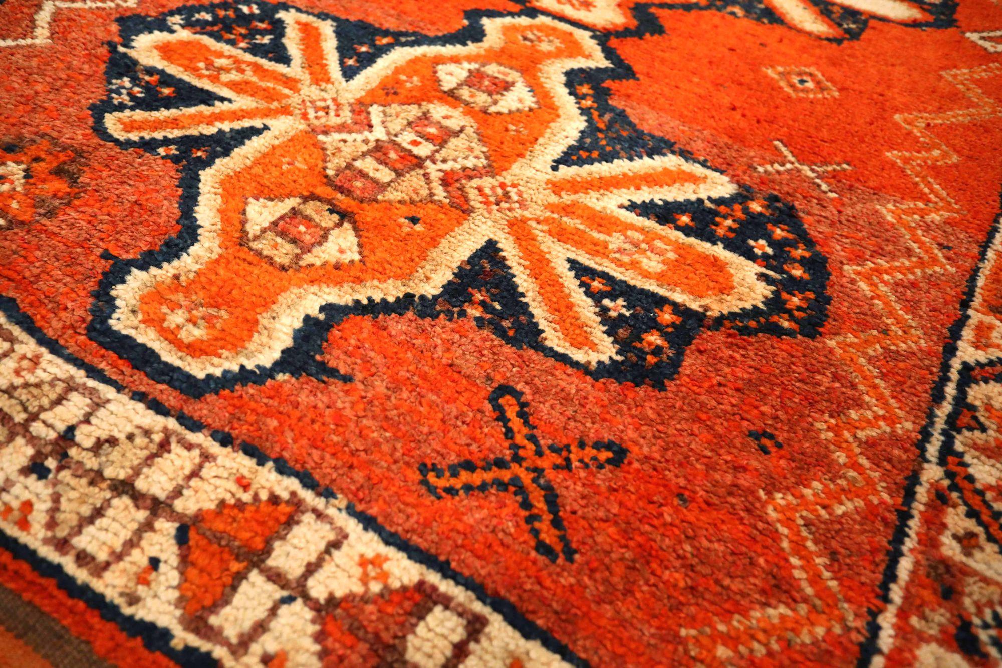 Afghanistan Anatoly-Läufer - Wolle Schwarz Elfenbein Orange - 93520 (Afghanisch) im Angebot
