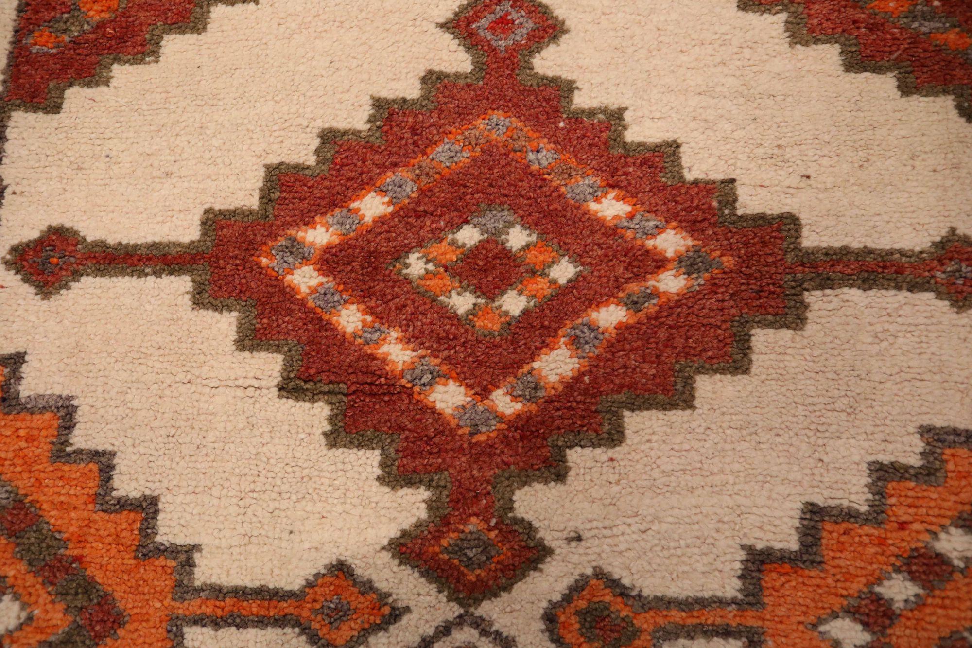 Afghanistan Anatoly-Läufer - Wolle Elfenbeinrot Design - 93521 (Stammeskunst) im Angebot