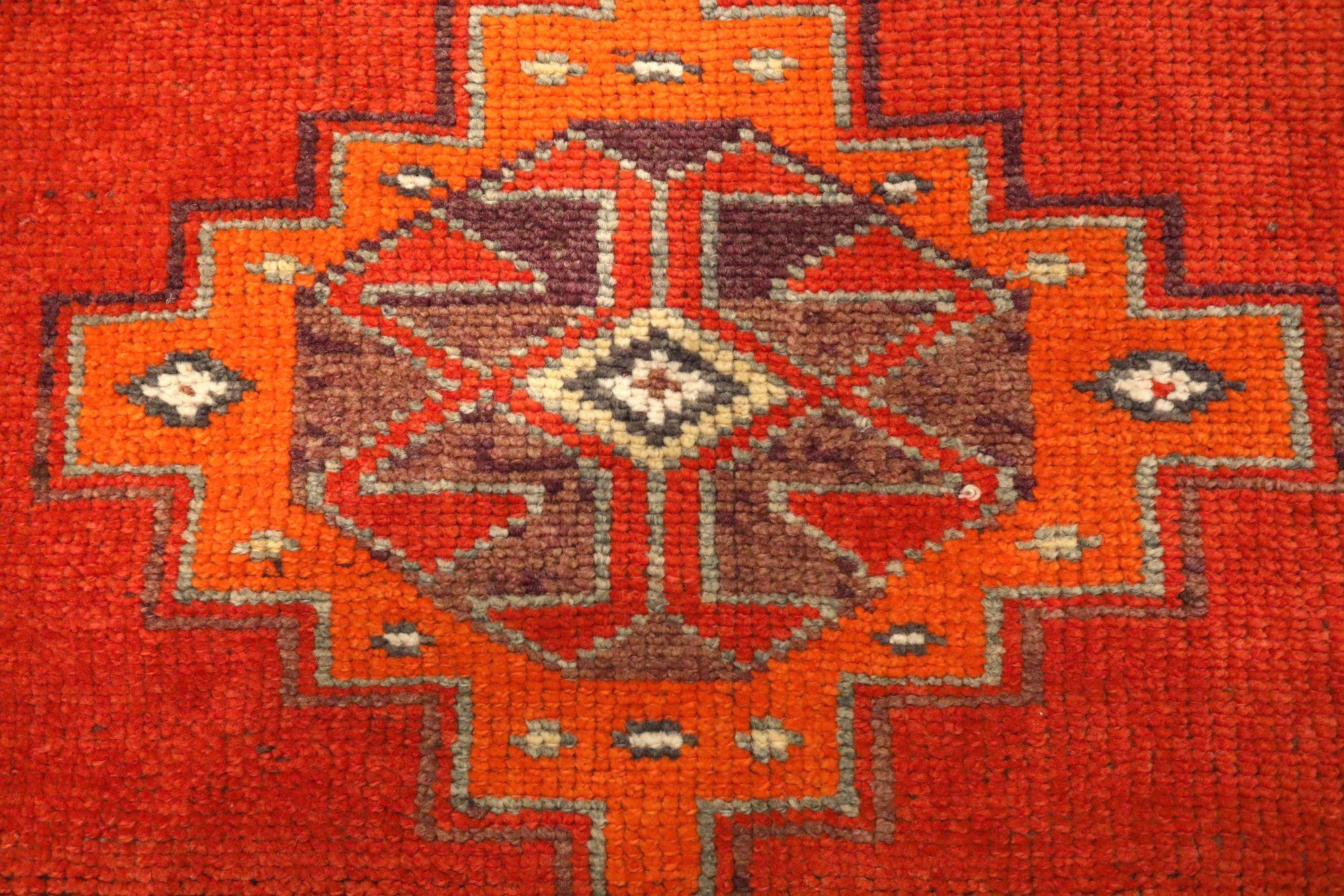 Afghanistan Anatoly-Läufer - Wolle Rot Design - 93528 (Stammeskunst) im Angebot