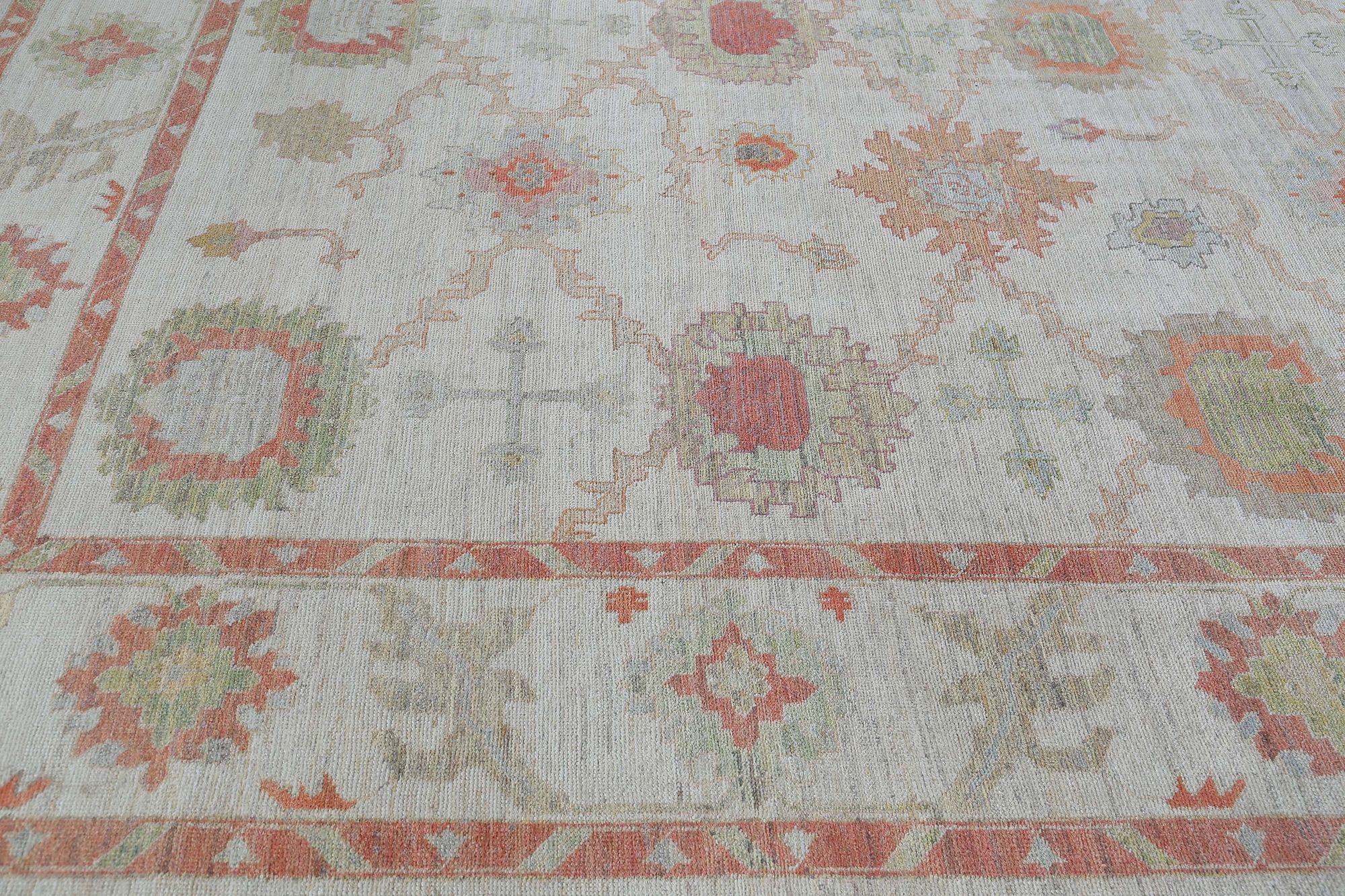 Entdecken Sie die Eleganz von Afghanistan Bakhshayesh mit Teppichen um 1990. Dieses exklusive Design aus Wolle und Elfenbeinrot ist perfekt, um Ihren Raum zu verschönern.