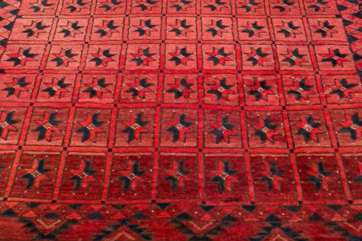 Afghanistan Bashir Small Rug Circa 1940 - Wool Brown Pink Red In Excellent Condition For Sale In Dallas, TX