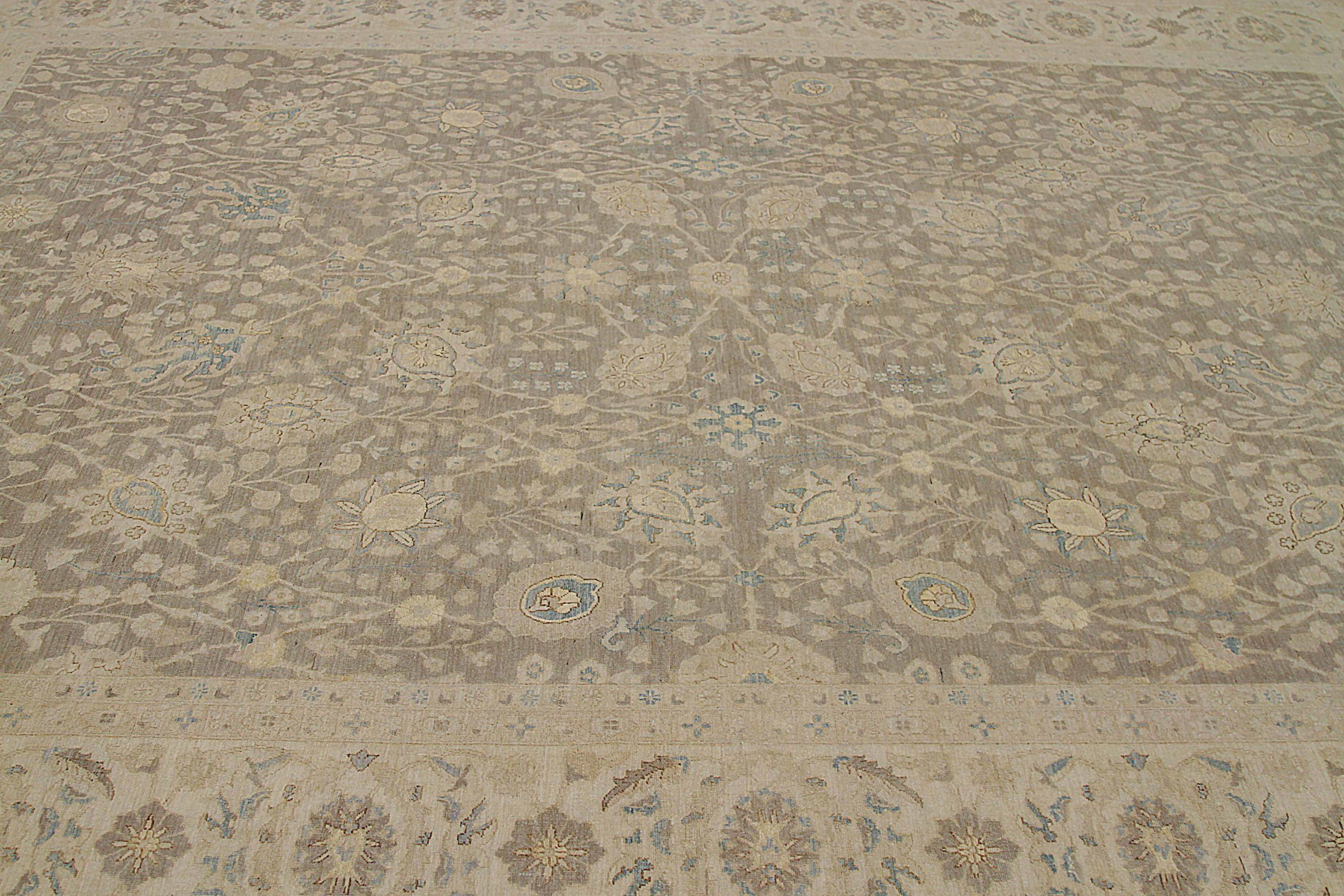 Afghanistan Haji Jalili Area Rugs CIRCA 1990 - Wolle Braun Elfenbein Design - 92414 im Zustand „Hervorragend“ im Angebot in Dallas, TX