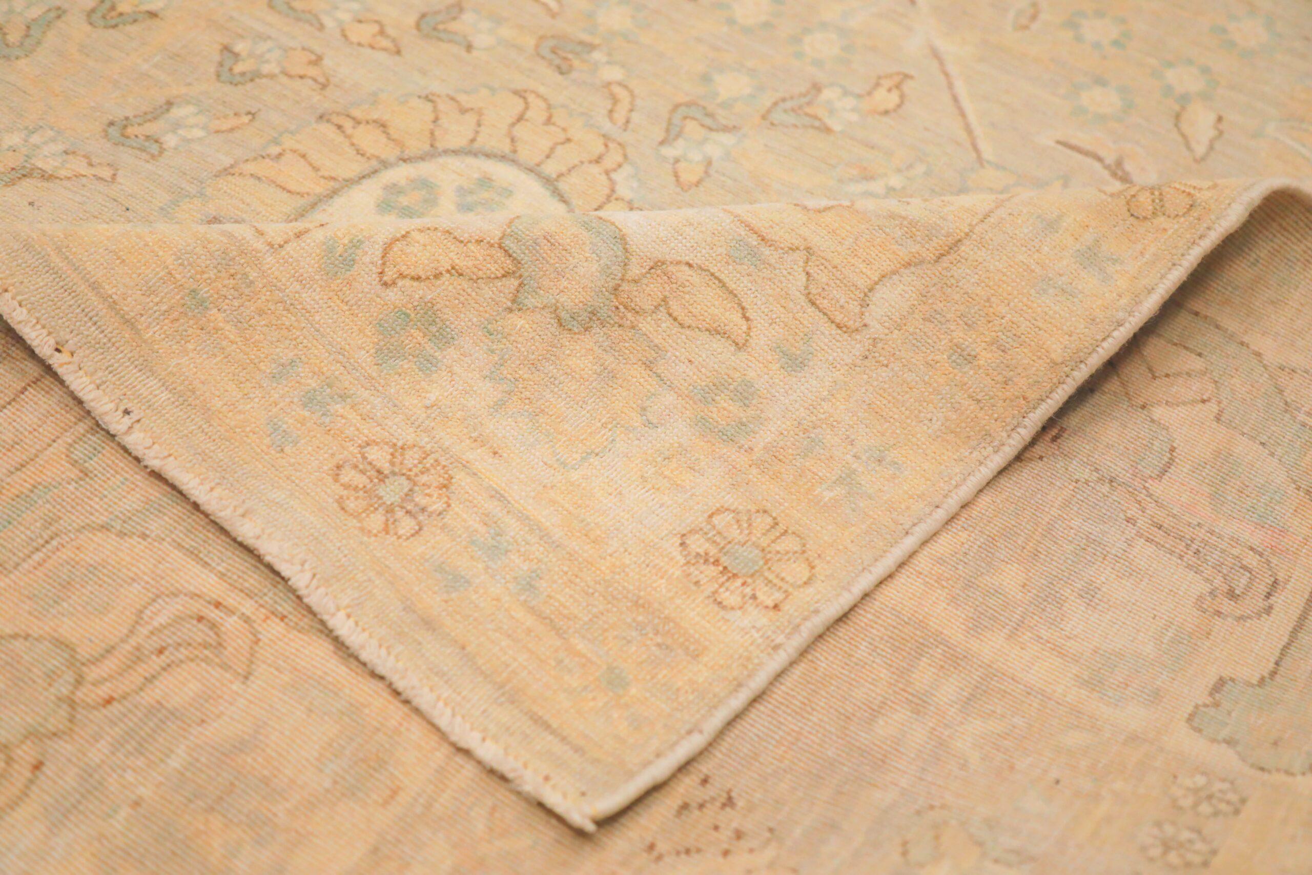 Afghanistan Haji Jalili-Teppiche - Wolle in elfenbeinfarbenem Design - 93886 (Afghanisch) im Angebot