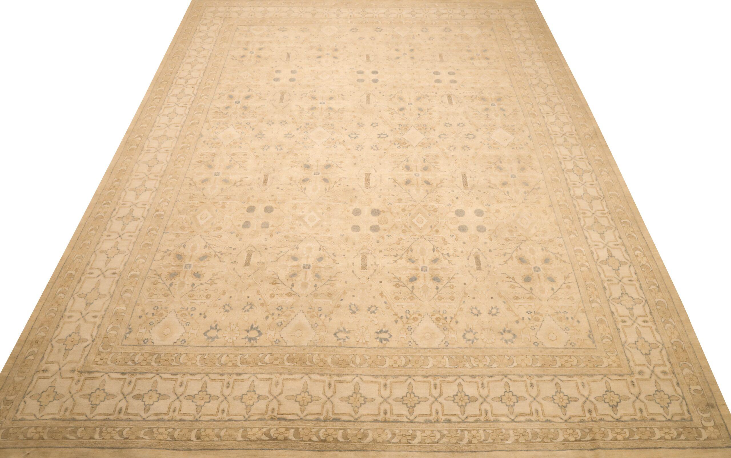 Entdecken Sie die Eleganz von Afghanistan Haji Jalili mit Teppichen aus der Zeit um 1990. Dieses exklusive Design aus Wolle und Elfenbein ist perfekt, um Ihren Raum zu verschönern.