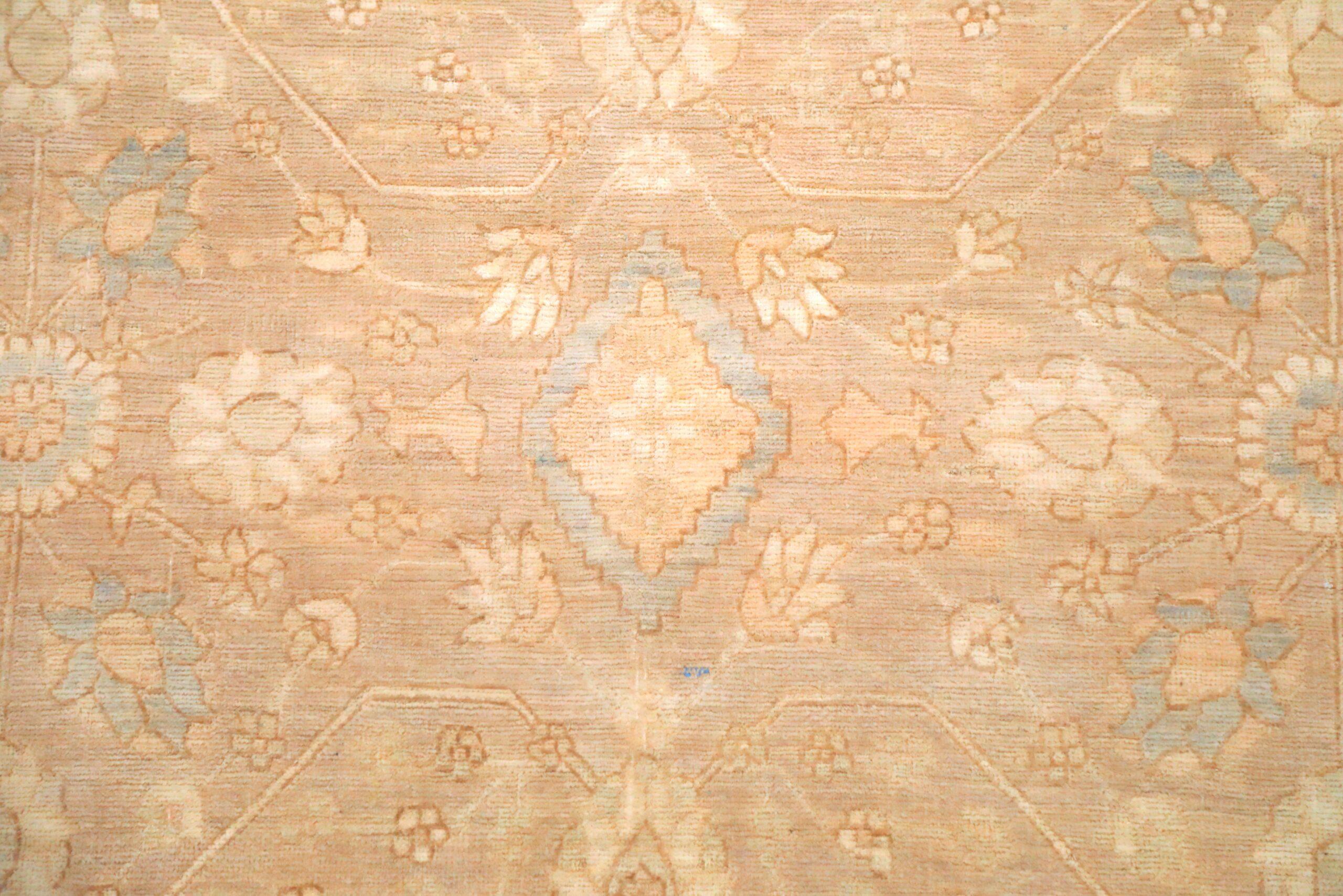 20th Century Afghanistan Haji Jalili Area Rugs - Wool Ivory Taupe Design - 93888 For Sale
