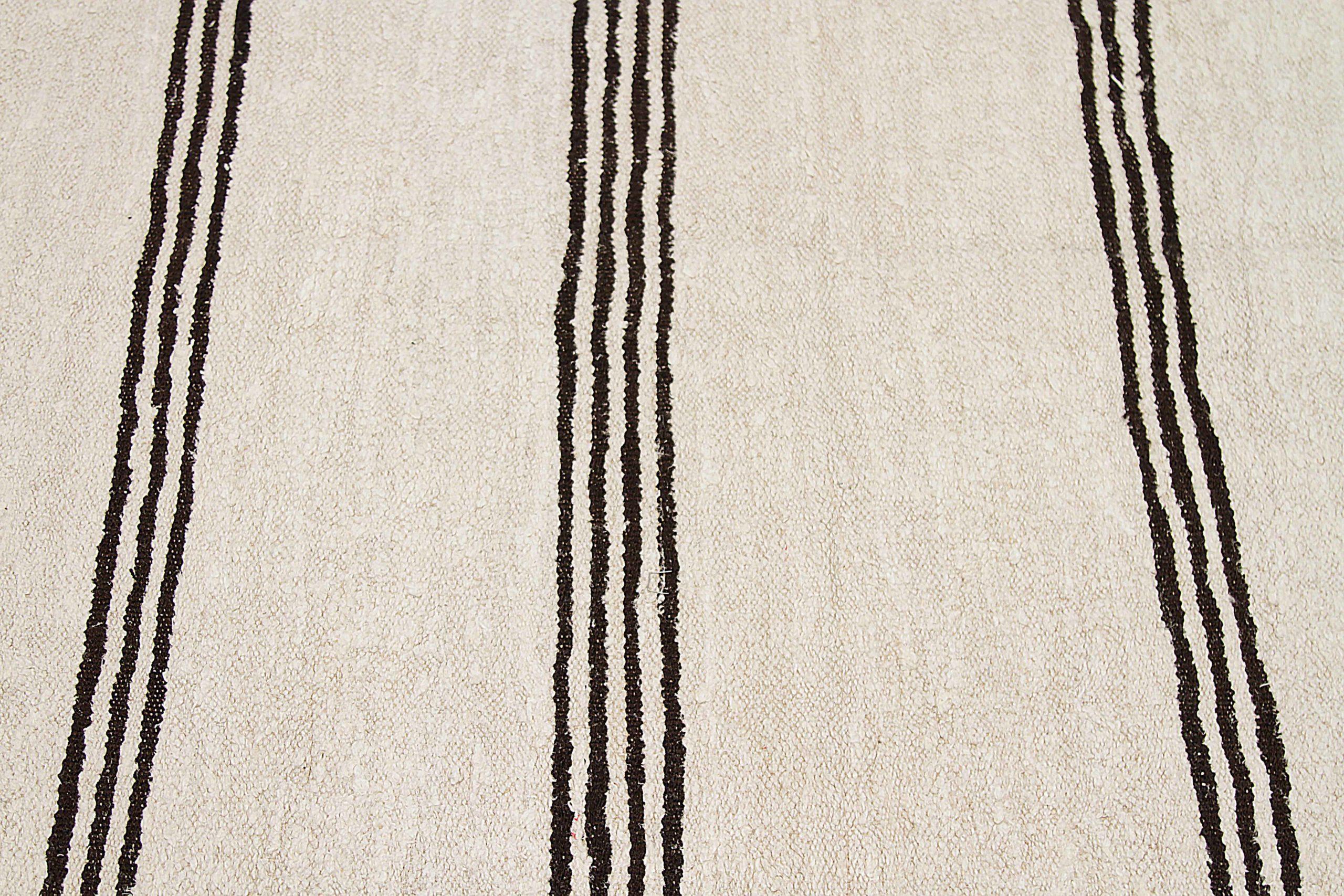 Afghanistan-Kelim-Teppiche Circa 1990 - Wolle Schwarz Elfenbein Design - 92501 (Stammeskunst) im Angebot