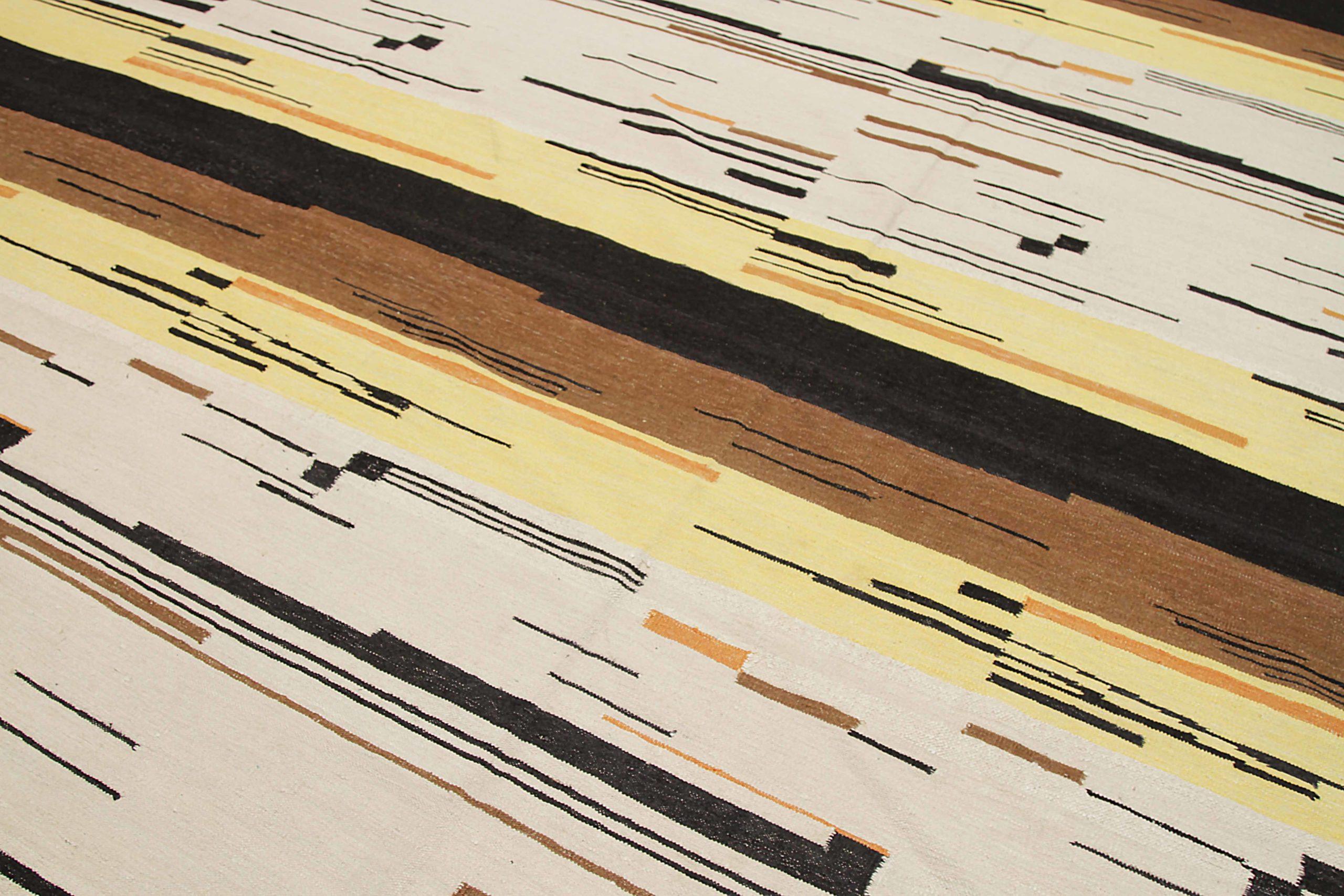 Afghanistan Kilim Area Rugs Circa 1990 - Wolle Schwarz Elfenbein Orange Gelb - 92092 (Afghanisch) im Angebot