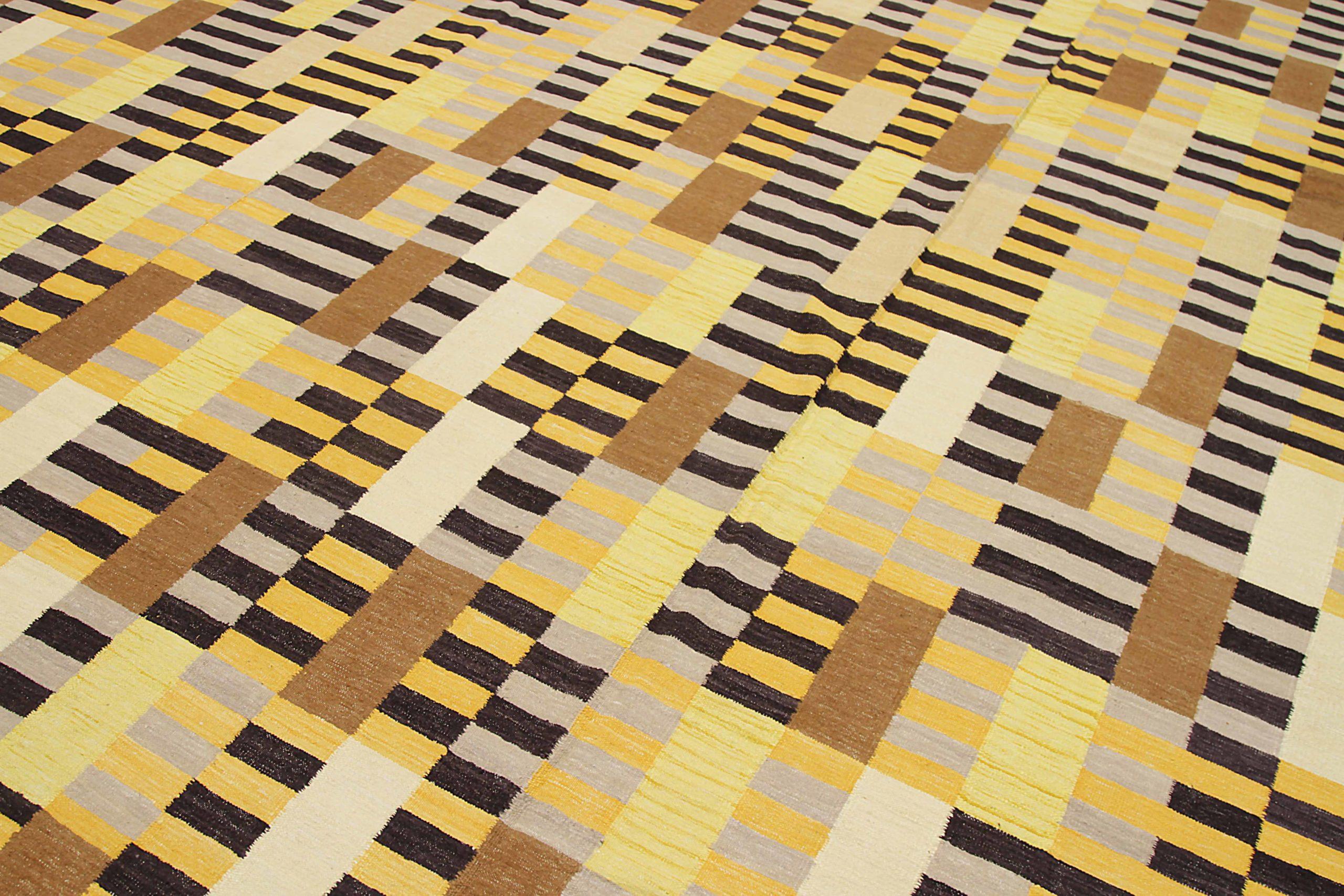 Afghanistan Kilim Area Rugs Circa 1990 - Wool Black Ivory Yellow Design - 92088 In Excellent Condition For Sale In Dallas, TX
