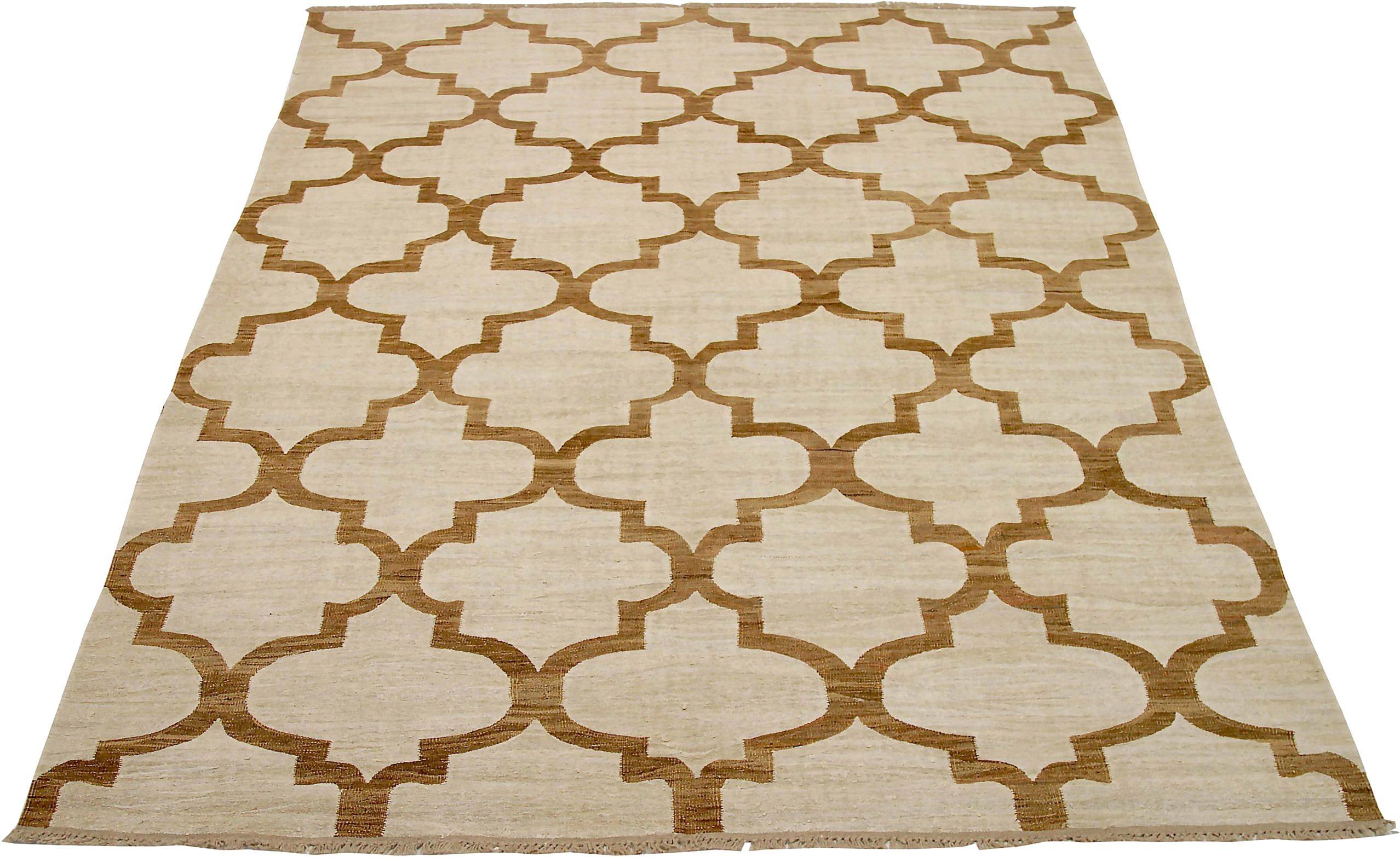 Découvrez l'élégance du Rug & Kilim d'Afghanistan, qui comprend des tapis d'extérieur datant de 1990. Conçu avec de la laine et du jaune brun-ivoire, ce design exclusif est parfait pour mettre en valeur votre espace.