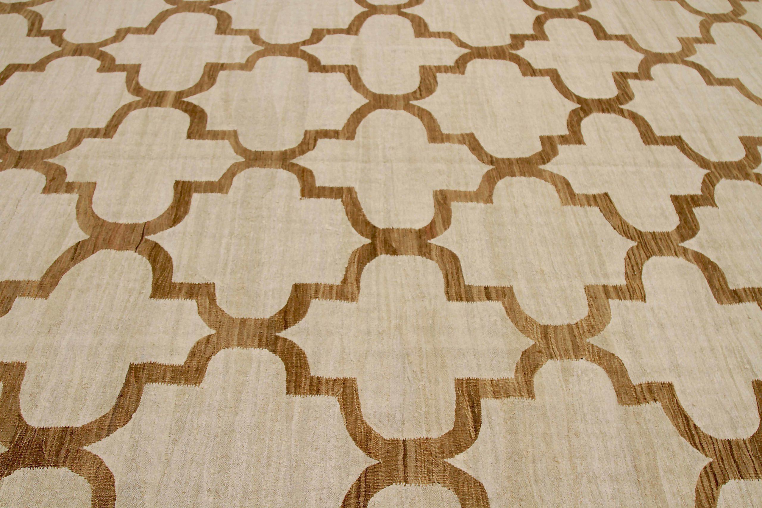 Tribal Afghanistan Rugs Kilim Circa 1990 - Laine Brown Ivory Yellow Design - 92109 en vente