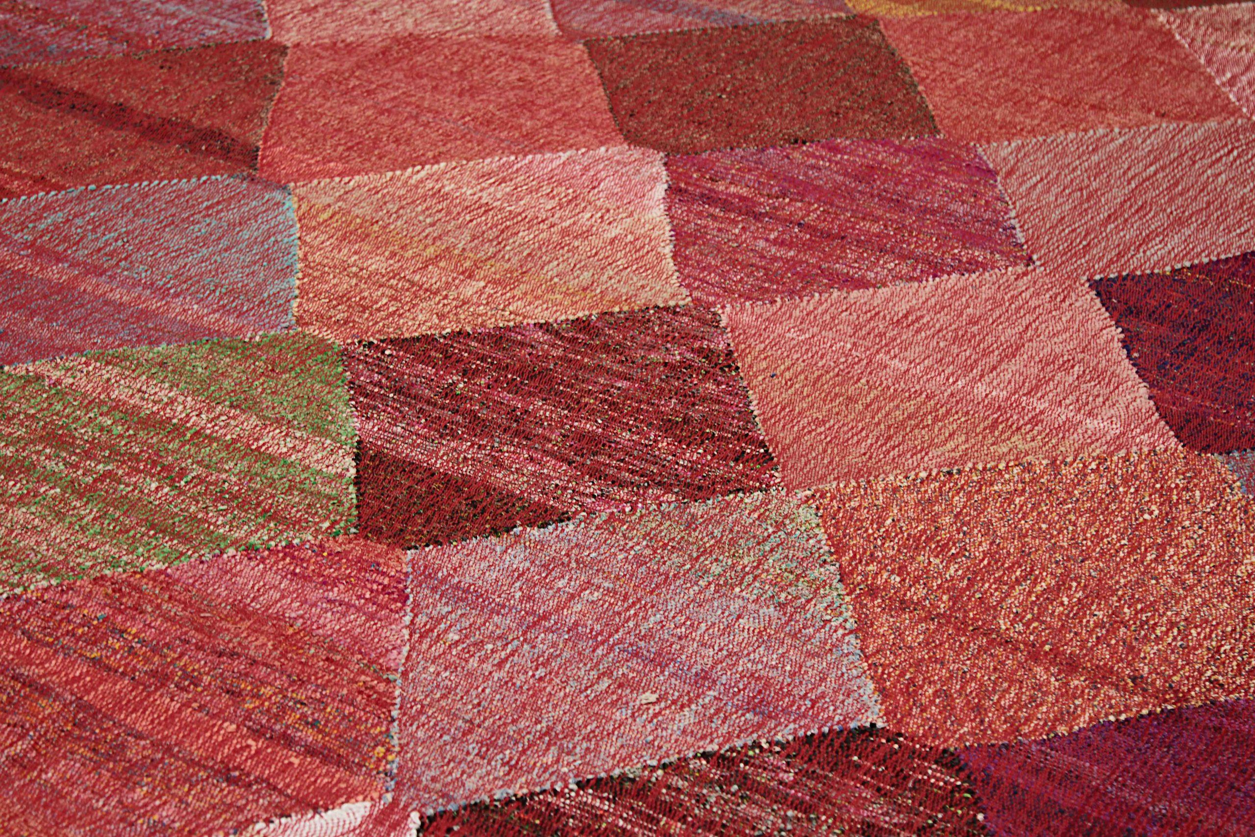 20ième siècle Tapis Kilim d'Afghanistan vers 1990 - Laine verte rose rouge motif rouge - 90013 en vente