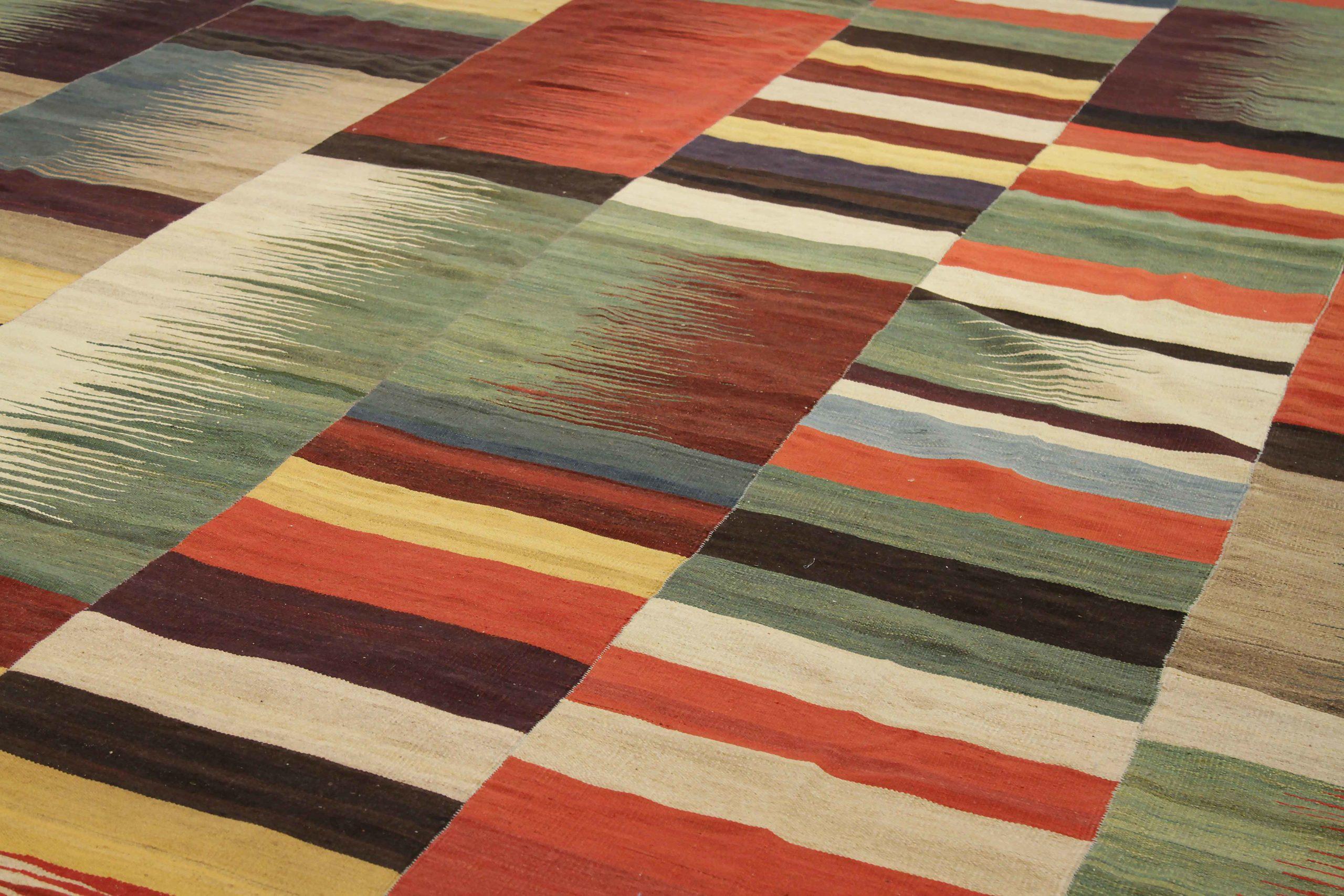 Tapis Kilim d'Afghanistan - Design vert laine ivoire rouge - 88714 Excellent état - En vente à Dallas, TX