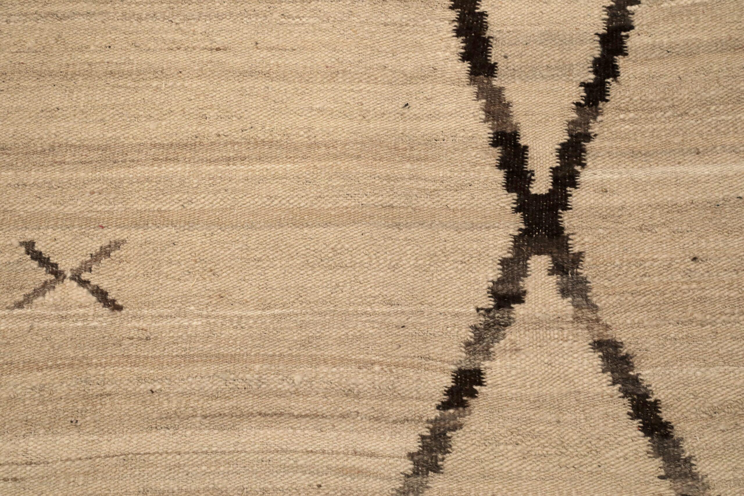 20th Century Afghanistan Kilim Area Rugs - Wool Ivory Design - 96456 For Sale