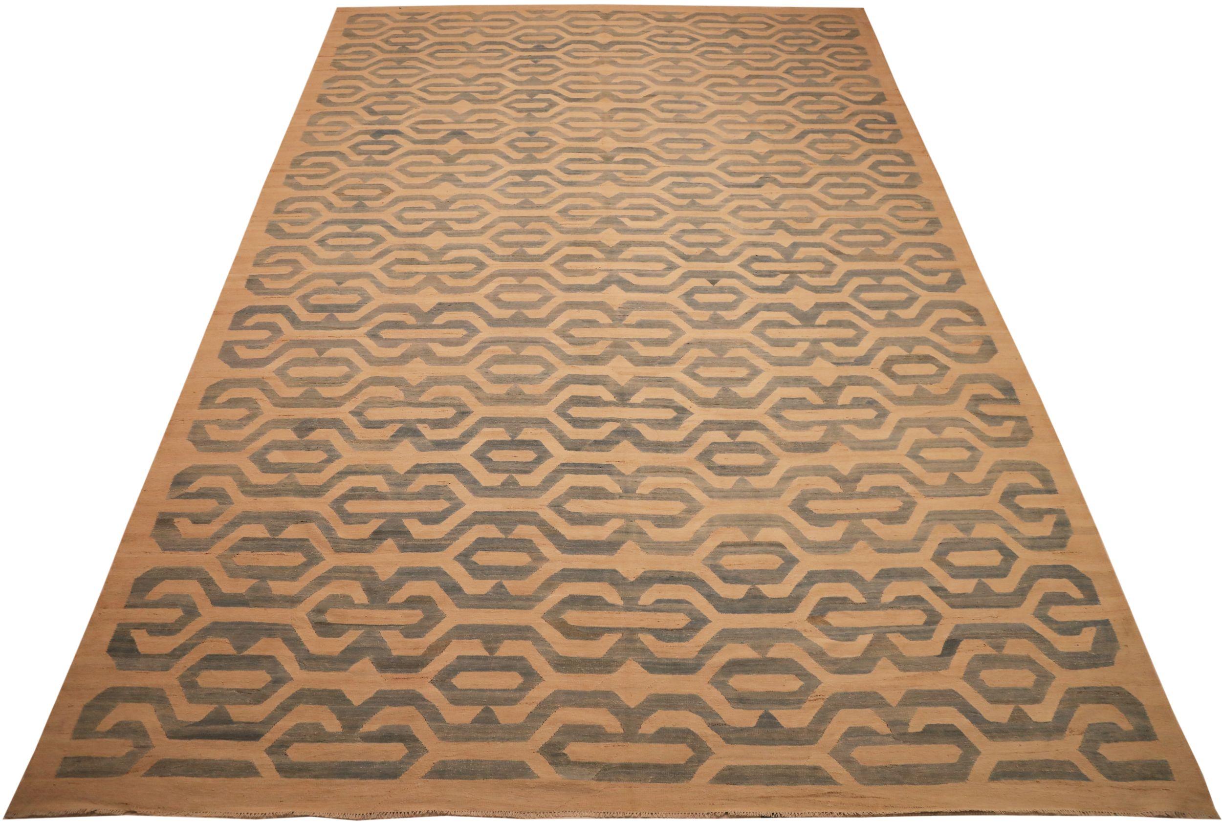 Discover the elegance of Afghanistan Kilim featuring Over Size Rug in Circa 1990. Designed with Wool and GrayIvory, this exclusive design is perfect for enhancing your space.