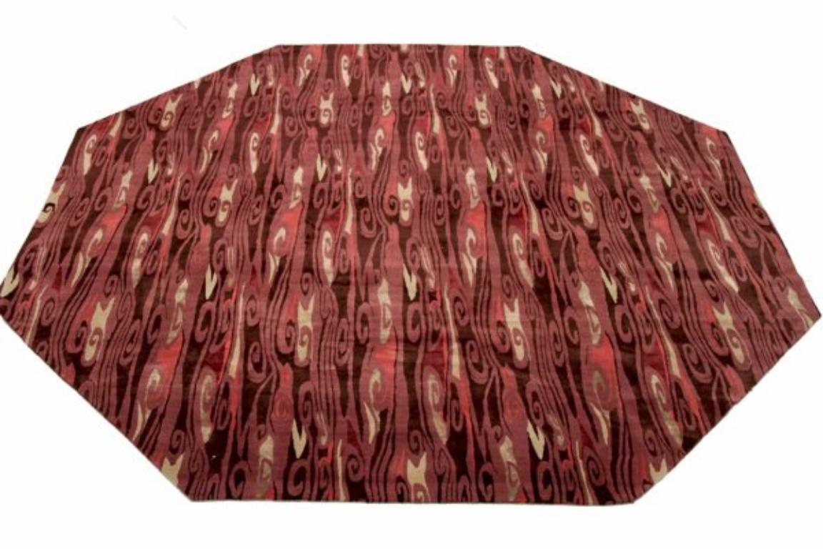 Découvrez l'élégance de l'Afghanistan moderne avec des tapis de zone de Circa 1990. Conçu avec de la laine et du BrownIvoryPinkRed, ce design exclusif est parfait pour mettre en valeur votre espace.