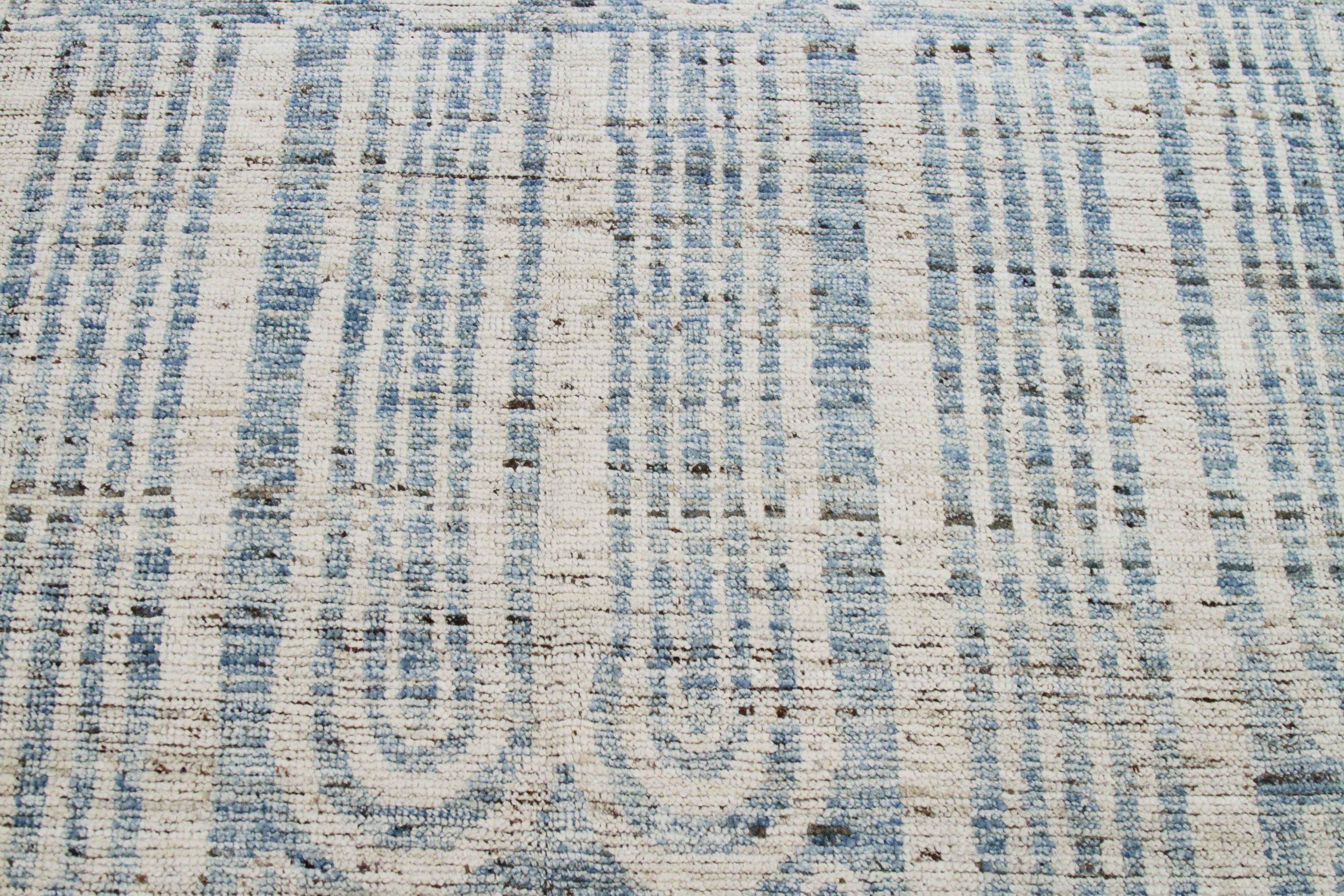 Afghanistan Moroccan Area Rugs Circa 1990 - Wool Blue Ivory Design - 89779 For Sale 1