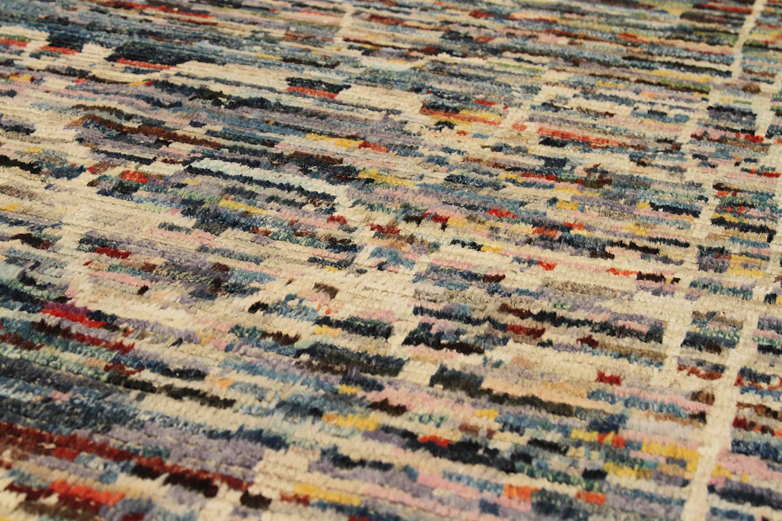 Afghanistan Moroccan Area Rugs Circa 1990 - Wool Blue Ivory Red Design - 90411 In Excellent Condition For Sale In Dallas, TX