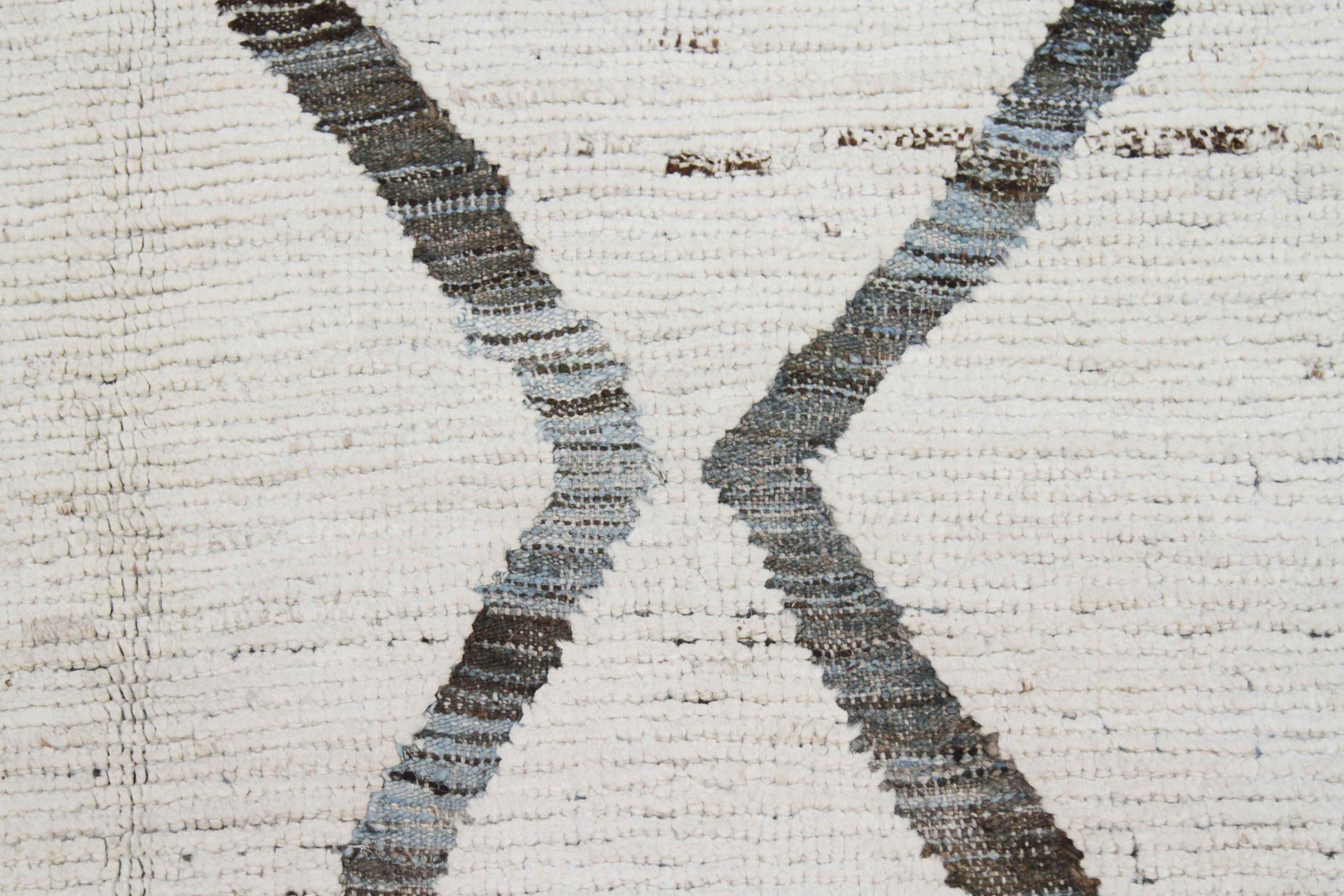 Afghanistan Moroccan Area Rugs Circa 1990 - Wool Brown Ivory Design - 89789 For Sale 1