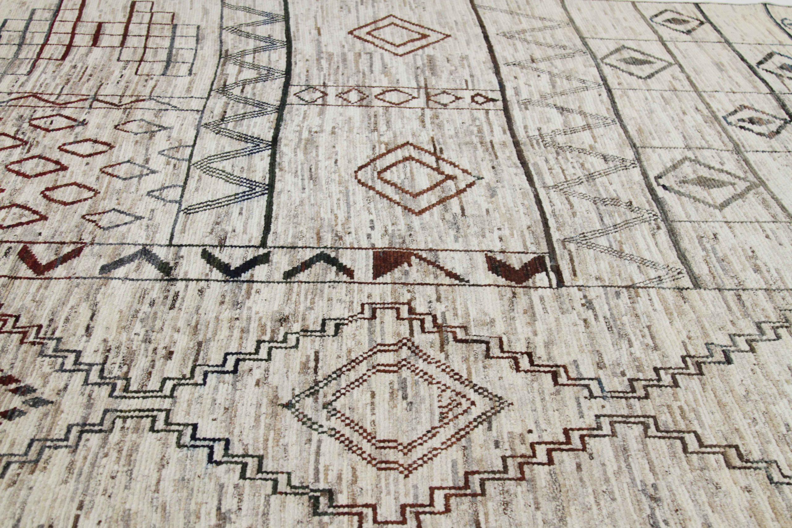 Afghanistan Moroccan Area Rugs Circa 1990 - Wool Brown Ivory Design - 89821 In Excellent Condition For Sale In Dallas, TX
