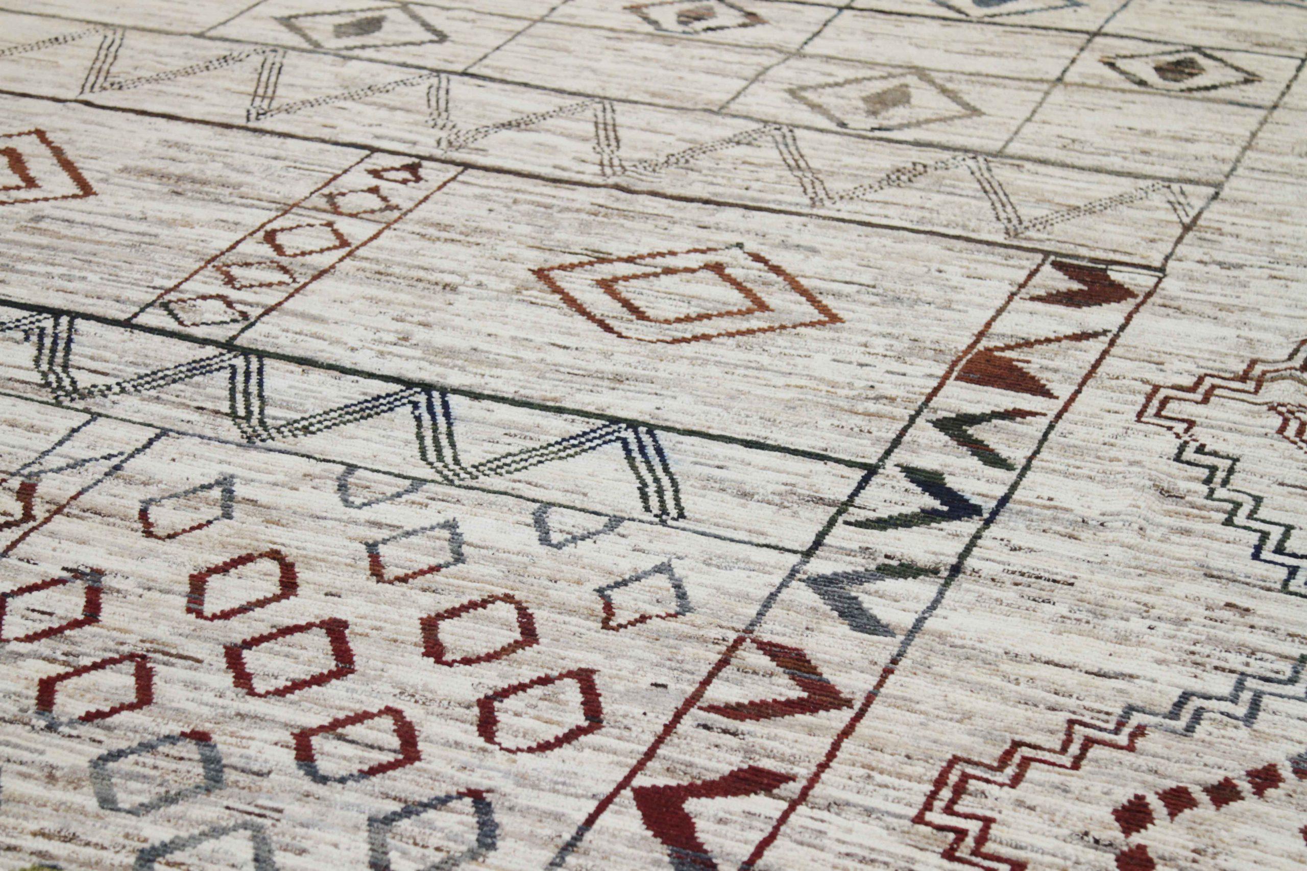 20th Century Afghanistan Moroccan Area Rugs Circa 1990 - Wool Brown Ivory Design - 89821 For Sale