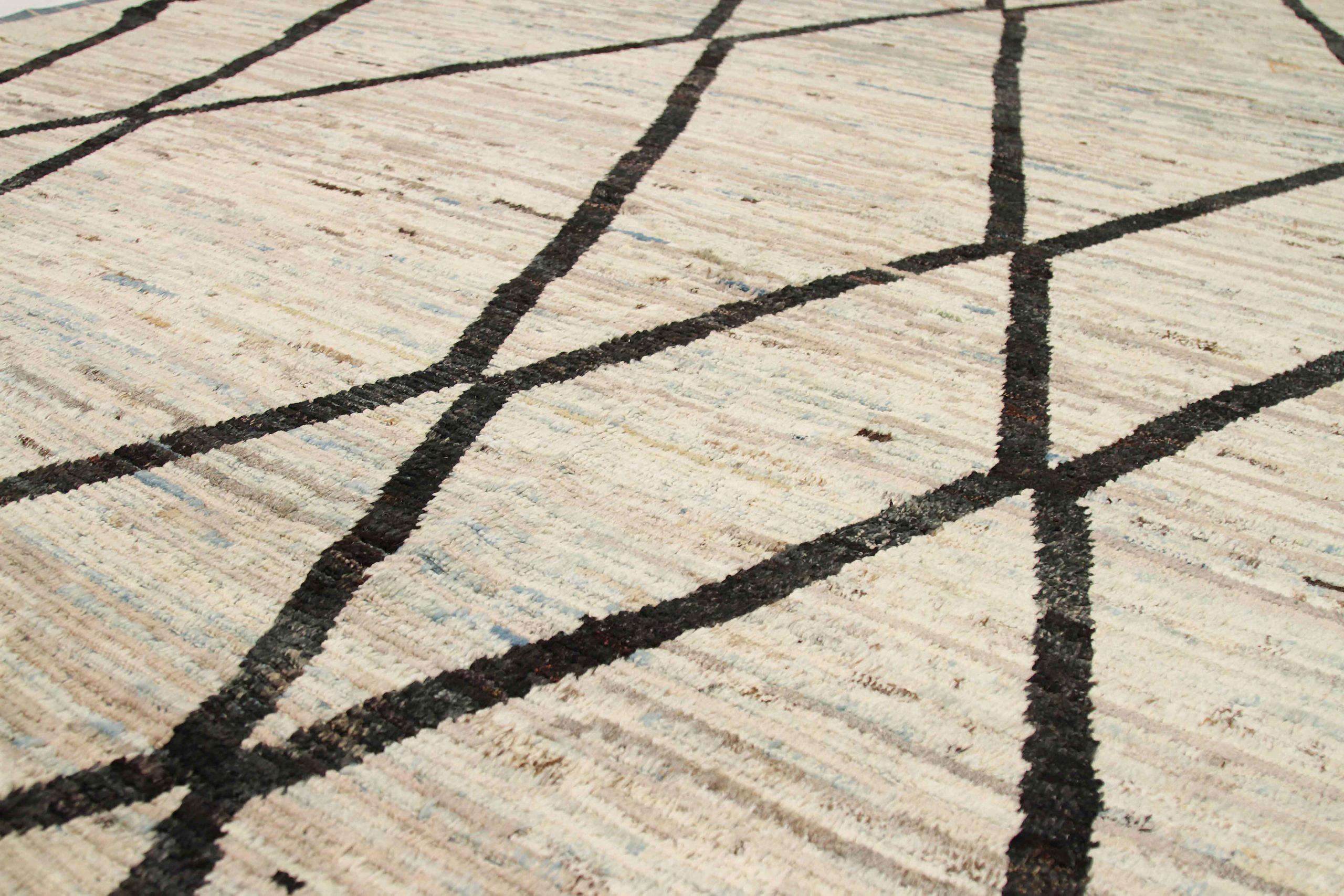 Afghanistan Moroccan Area Rugs Circa 1990 - Wool Brown Ivory Design - 90462 In Excellent Condition For Sale In Dallas, TX