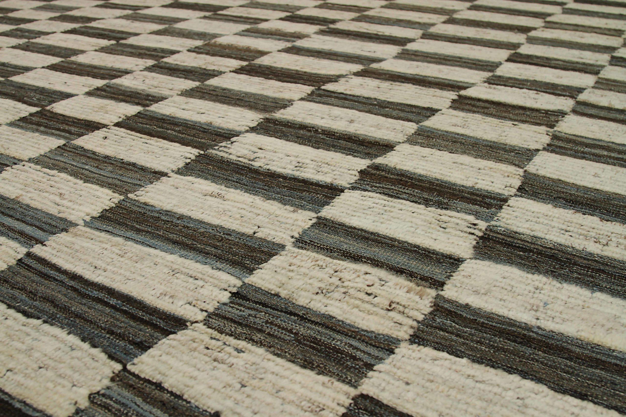 20th Century Afghanistan Moroccan Area Rugs Circa 1990 - Wool Brown Ivory Design - 90465 For Sale