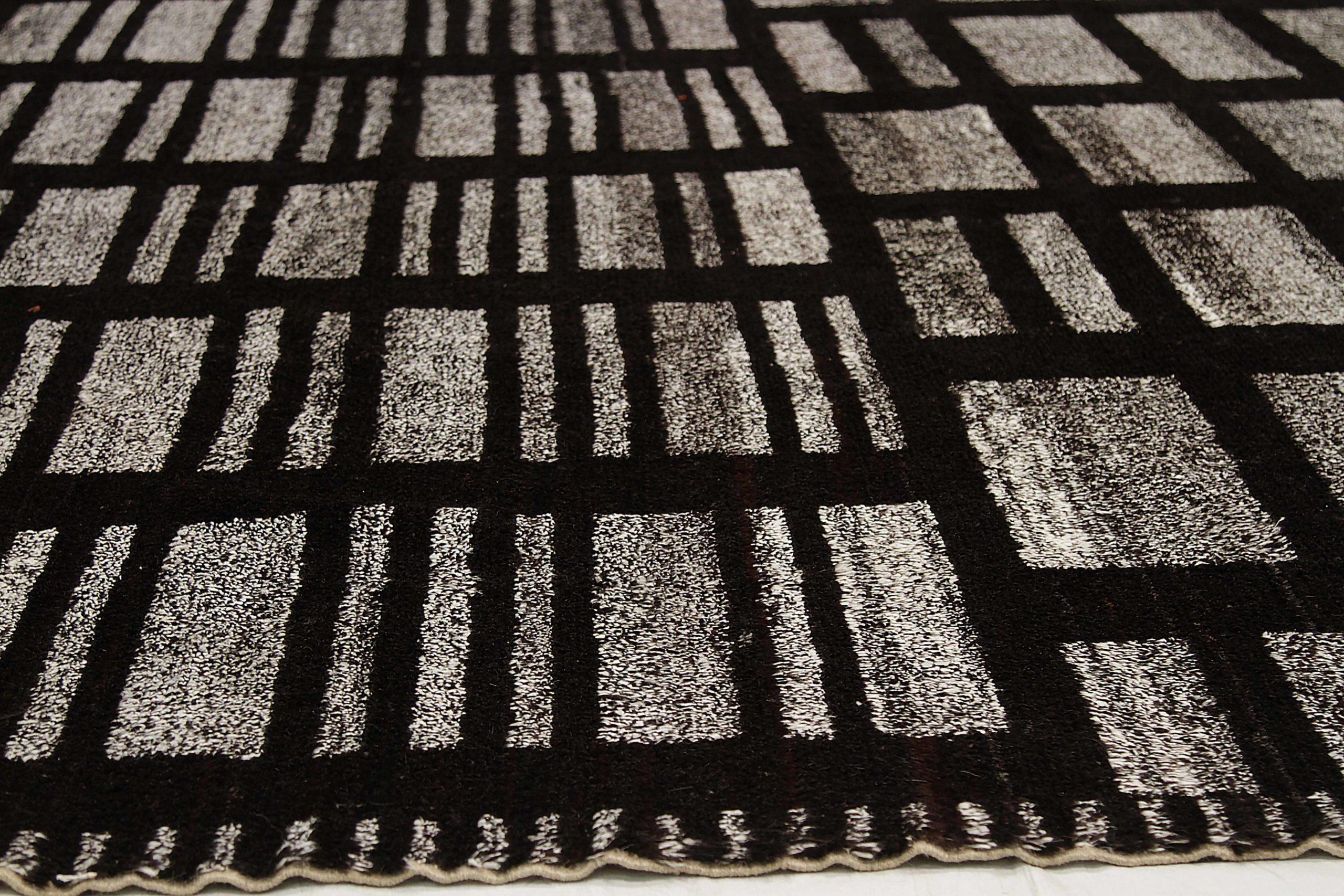 Tribal Afghanistan Tapis de zone marocain Circa 1990 - Laine Brown Ivory Design - 92493 en vente