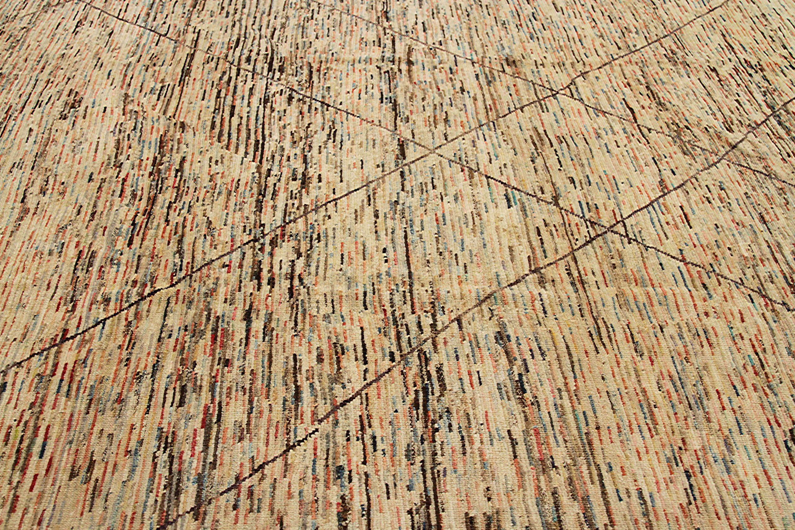 Afghanistan Moroccan Area Rugs Circa 1990 - Wool Brown Ivory Pink Design - 90440 In Excellent Condition For Sale In Dallas, TX