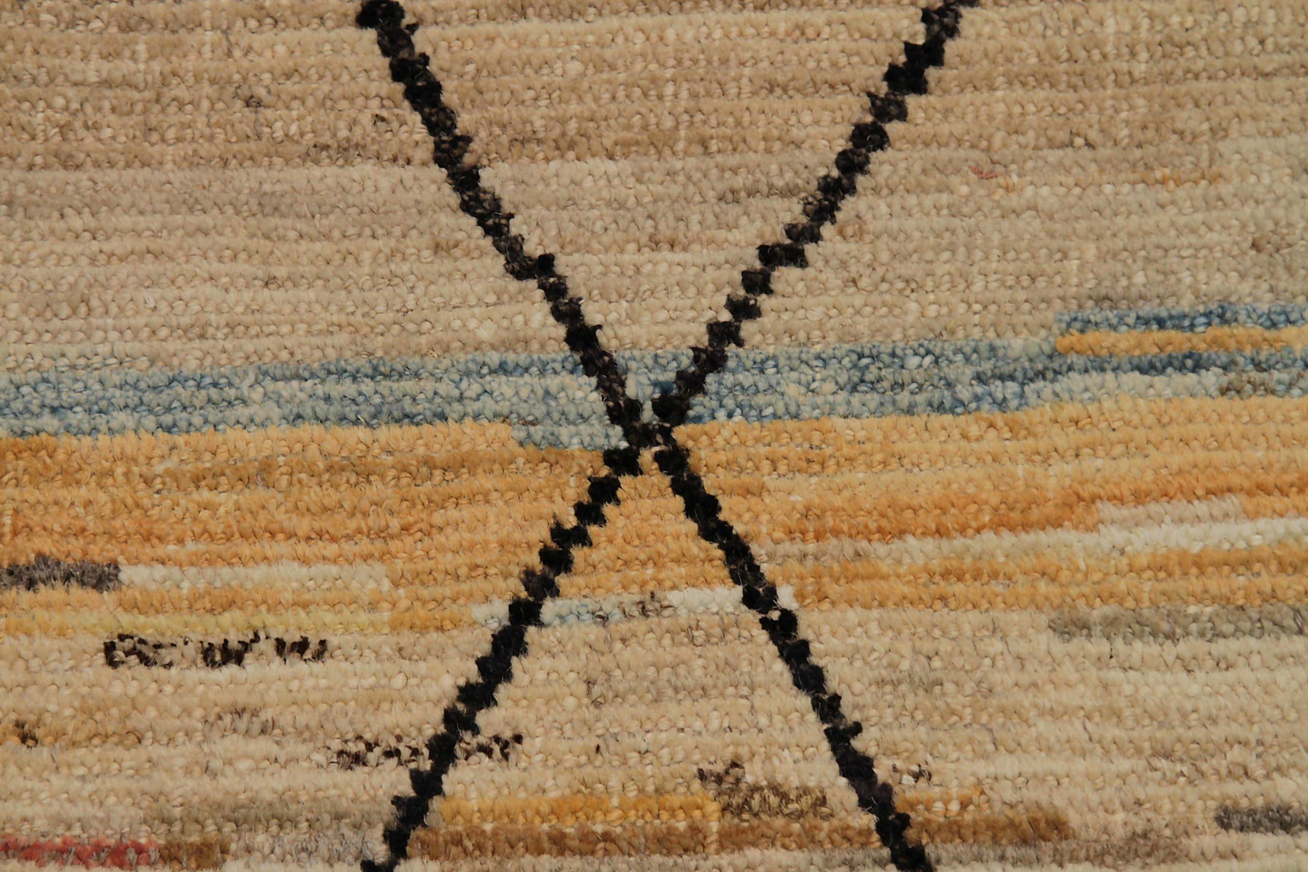 Afghanistan Tapis marocain Circa 1990 - Laine Brown Ivoire Rouge Jaune - 90514 en vente 1