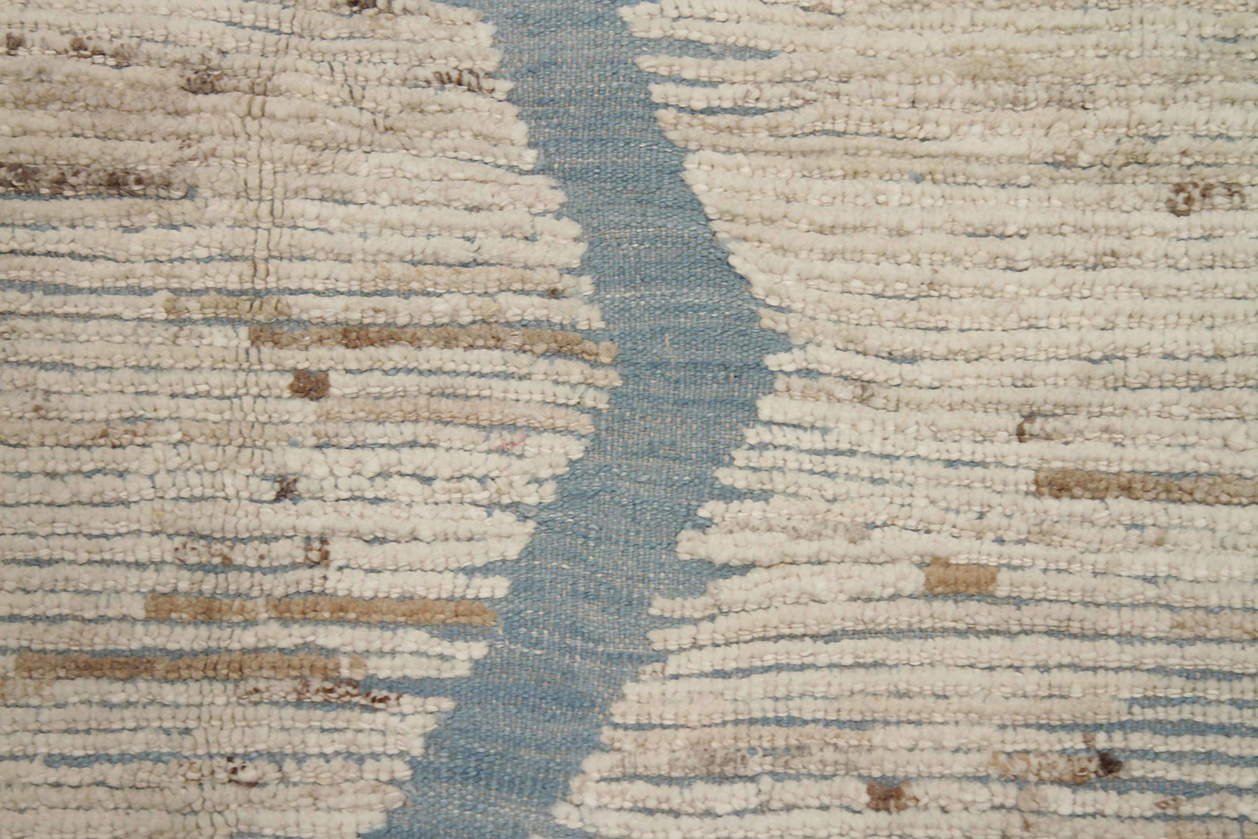 Afghanistan Moroccan Area Rugs Circa 1990 - Wool Gray Ivory Design - 90516 For Sale 1