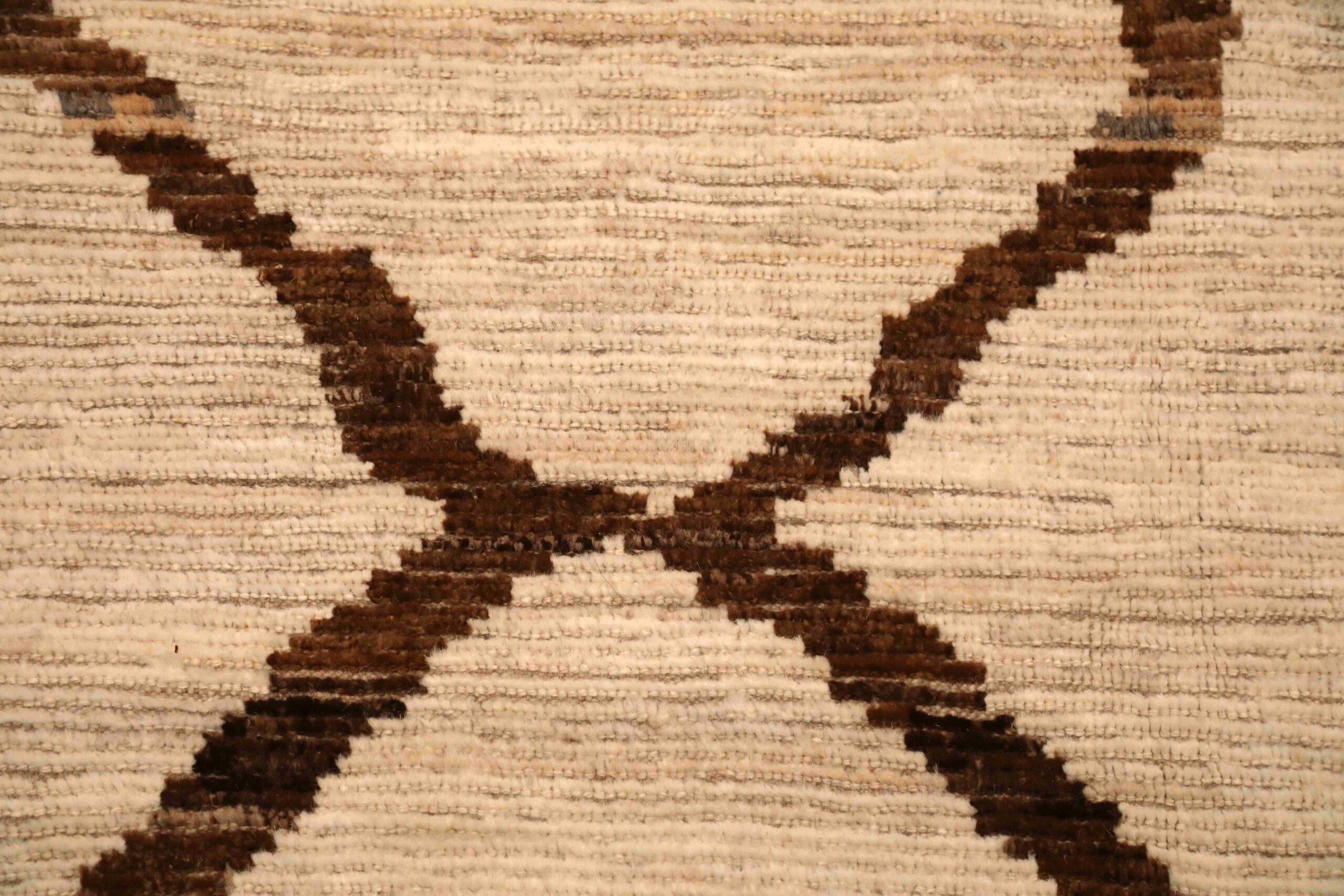 Afghanistan Marokkanische Teppiche - Wolle Braun Elfenbein Design - 96429 (Afghanisch) im Angebot