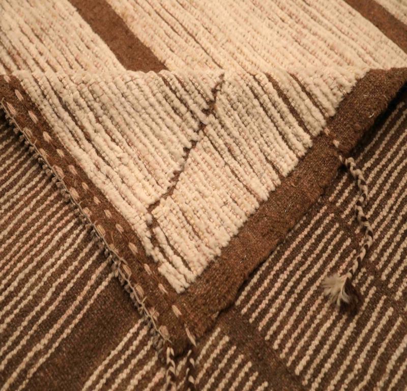 Marokkanische Teppiche aus Afghanistan - Wolle in elfenbeinfarbenem Design - 96379 (Afghanisch) im Angebot