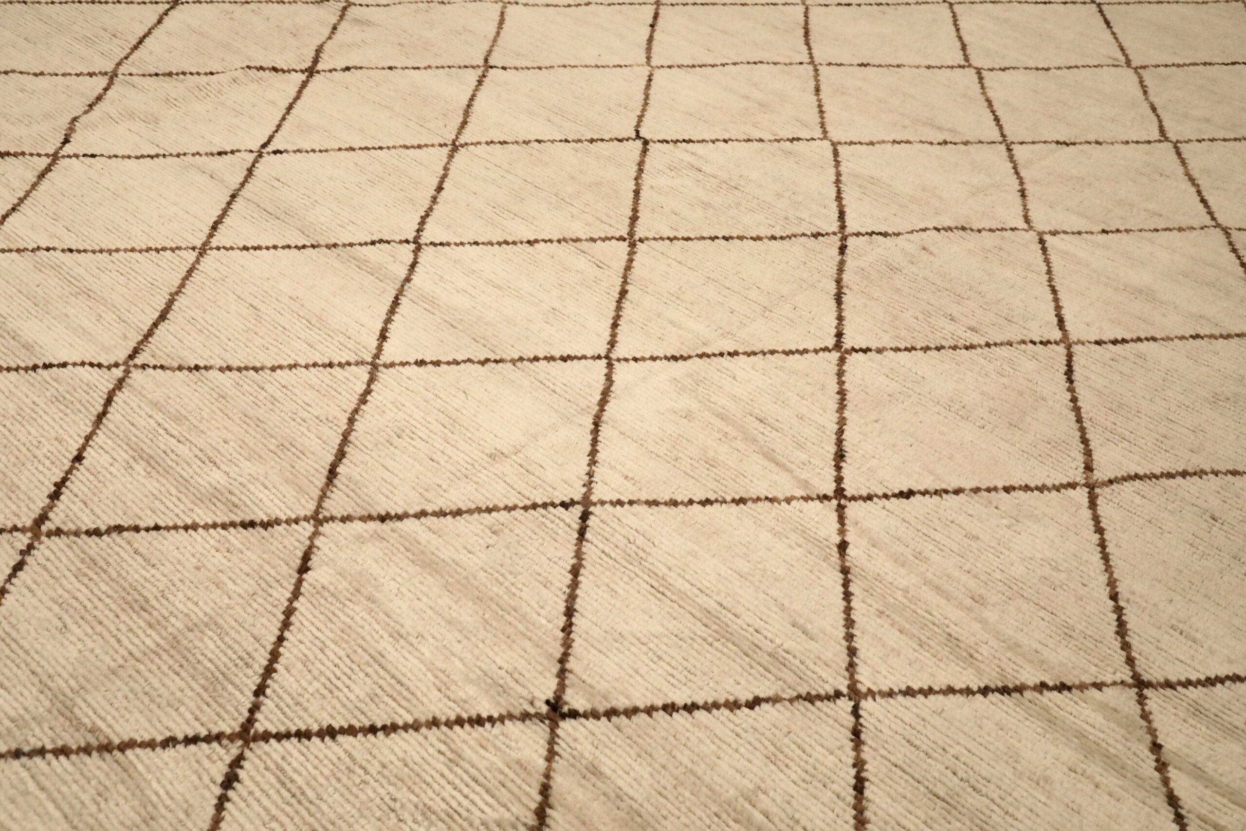 Marokkanische Teppiche aus Afghanistan - Wolle in elfenbeinfarbenem Design - 96457 (Stammeskunst) im Angebot